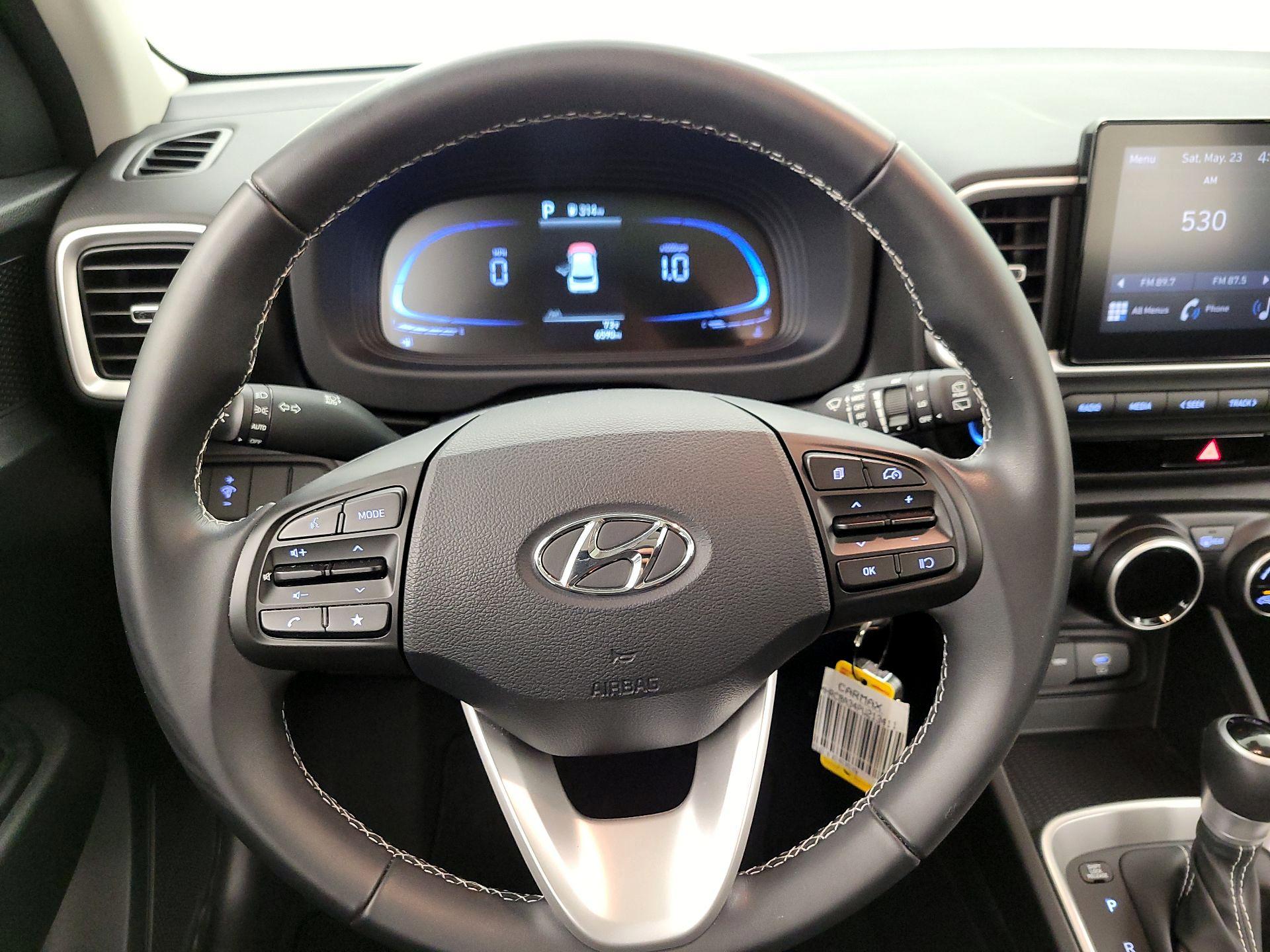 Thumbnail: 2023 Hyundai Venue - 10
