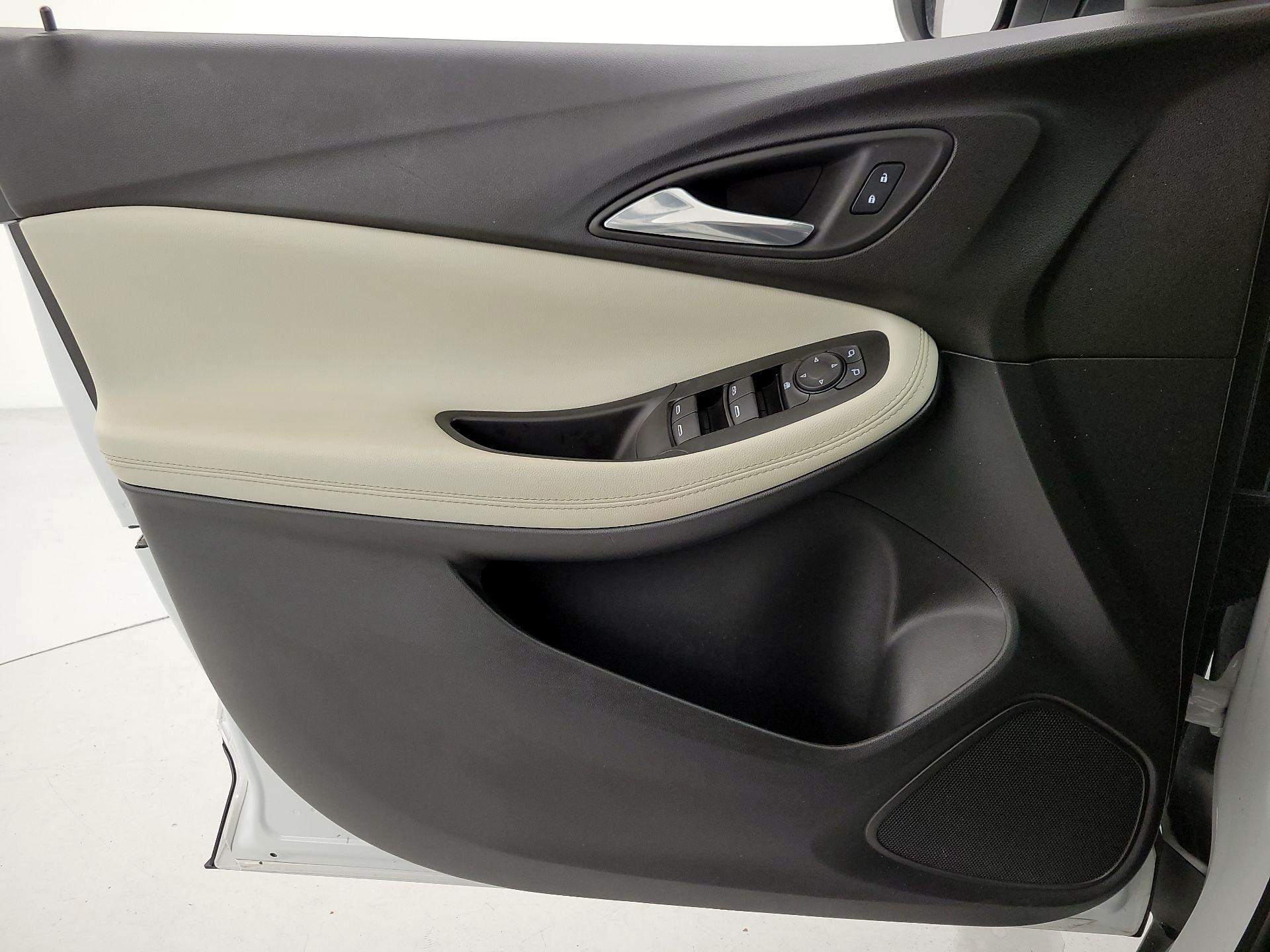 Thumbnail: 2022 Buick Encore GX - 12
