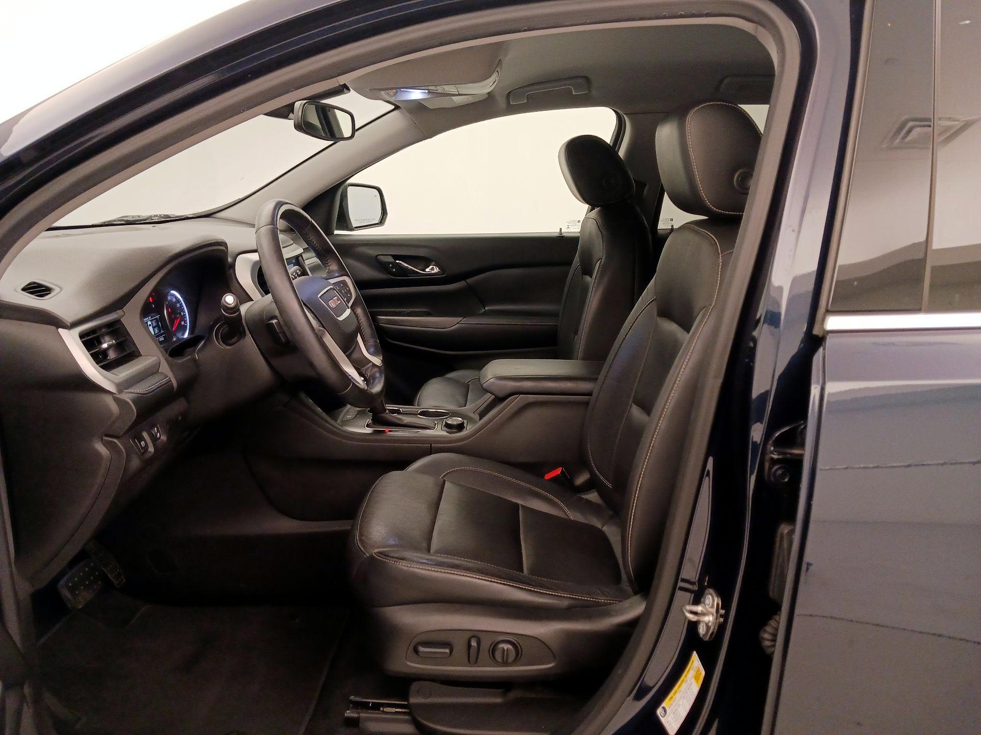 Thumbnail: 2017 GMC Acadia - 11