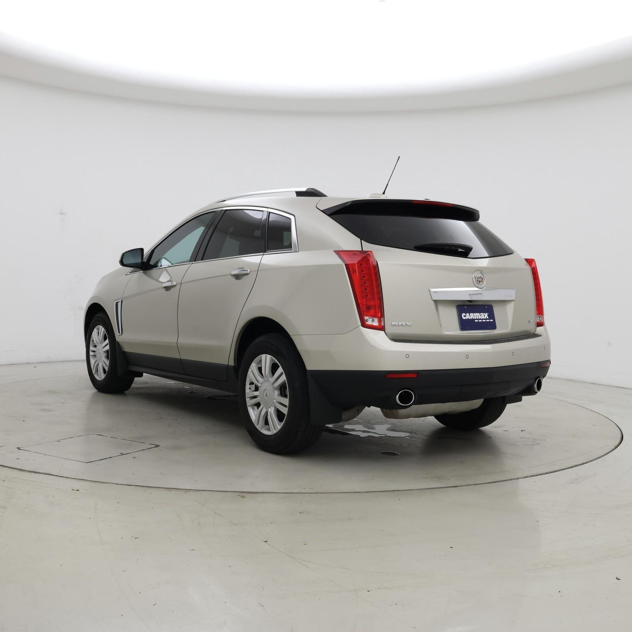 Thumbnail: 2016 Cadillac SRX - 2