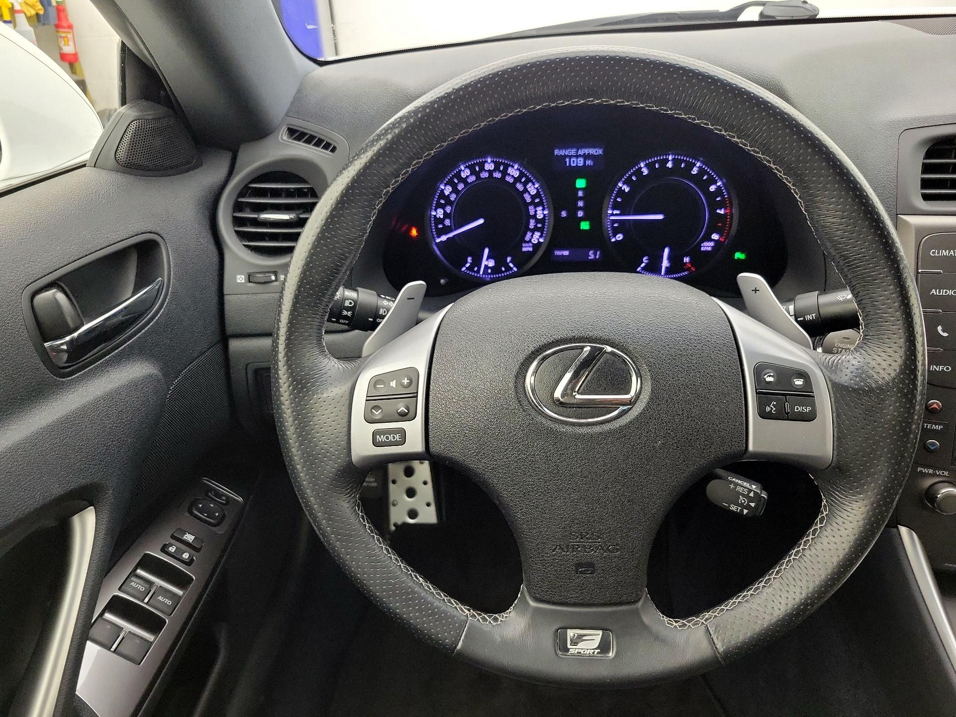 Thumbnail: 2014 Lexus IS - 10