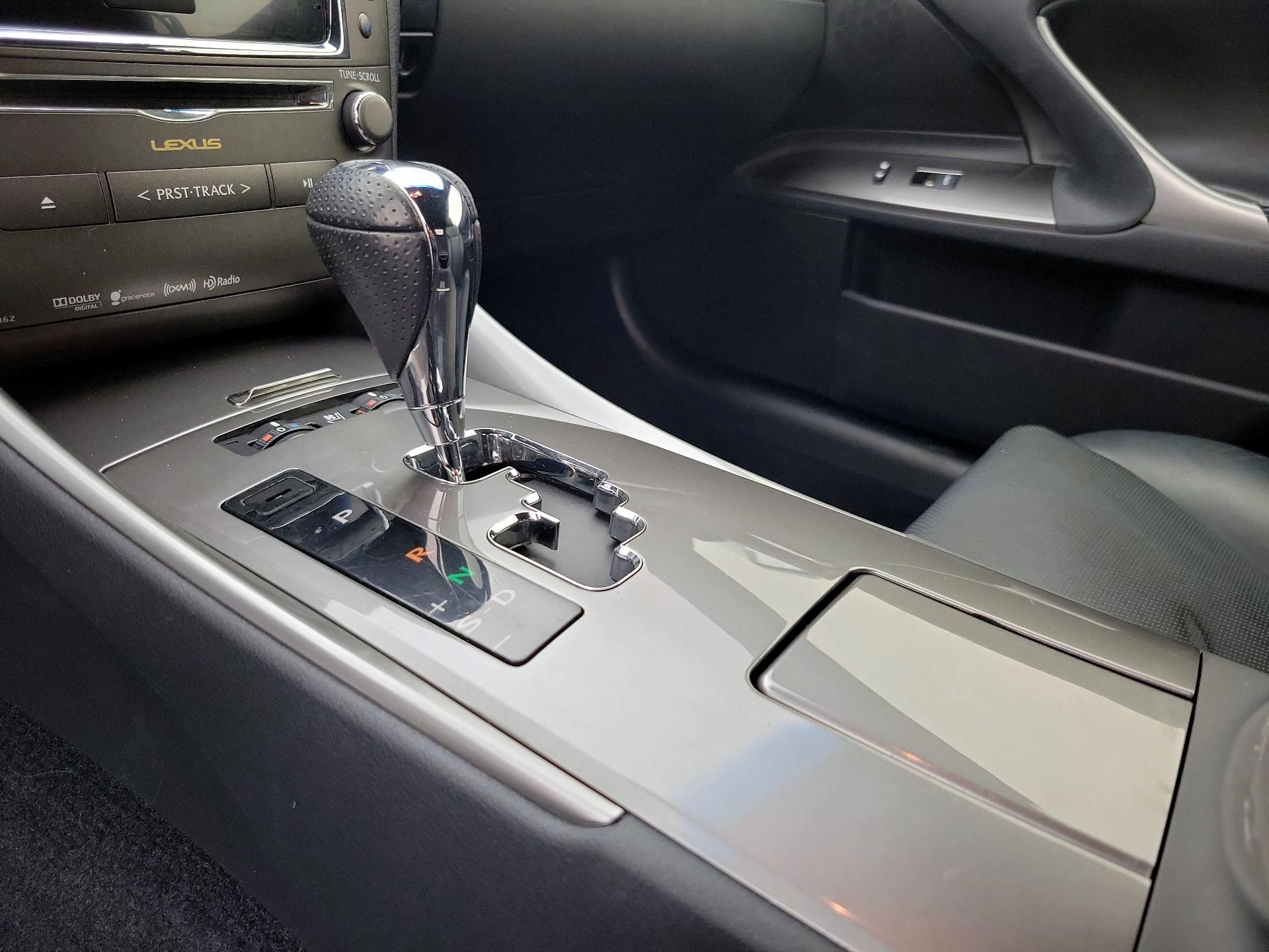 Thumbnail: 2014 Lexus IS - 18