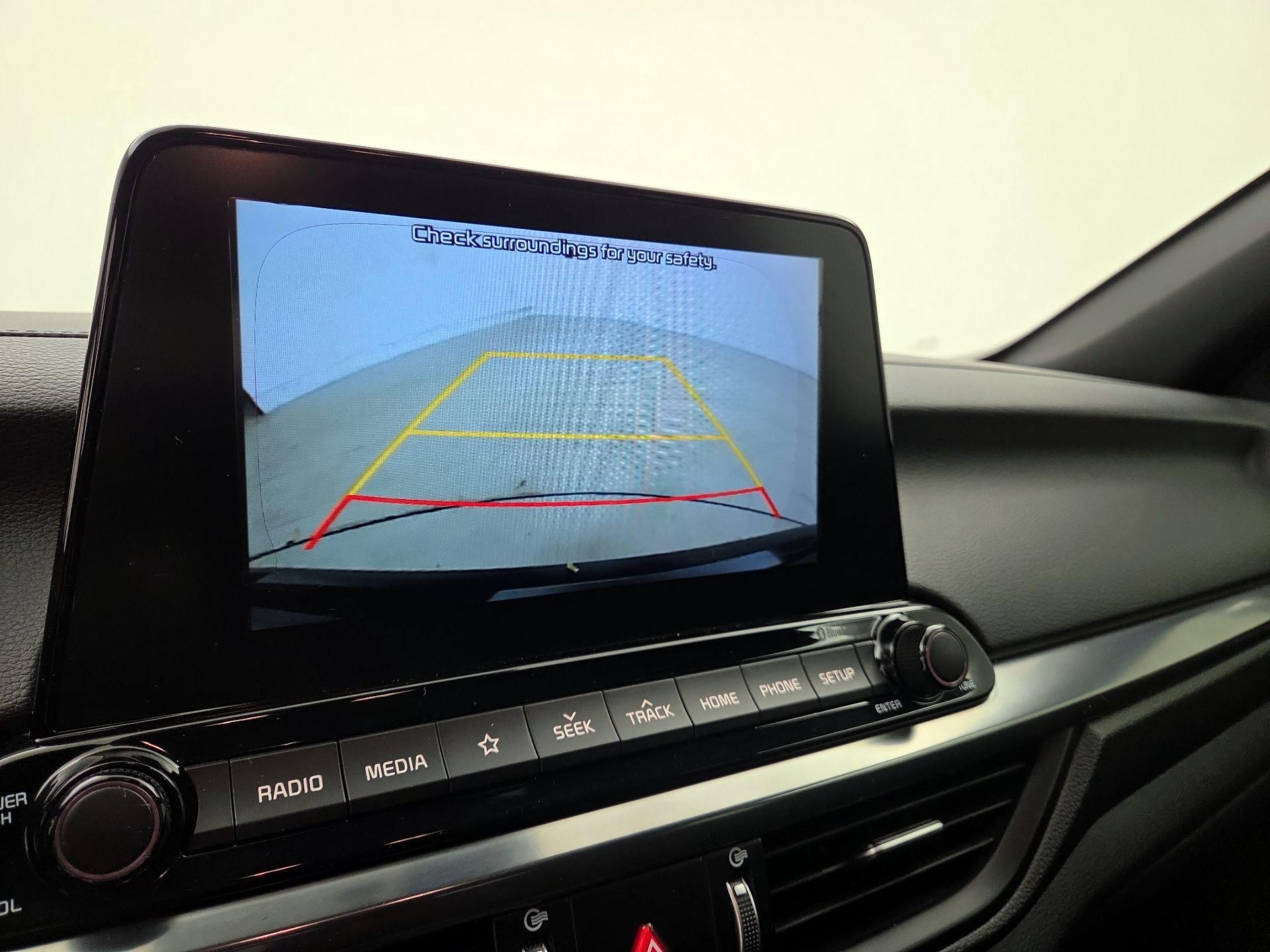 Thumbnail: 2020 Kia Forte - 14