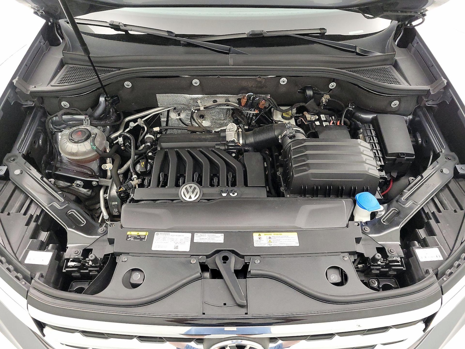 2022 Volkswagen Atlas SE w/Tech - Photo 24