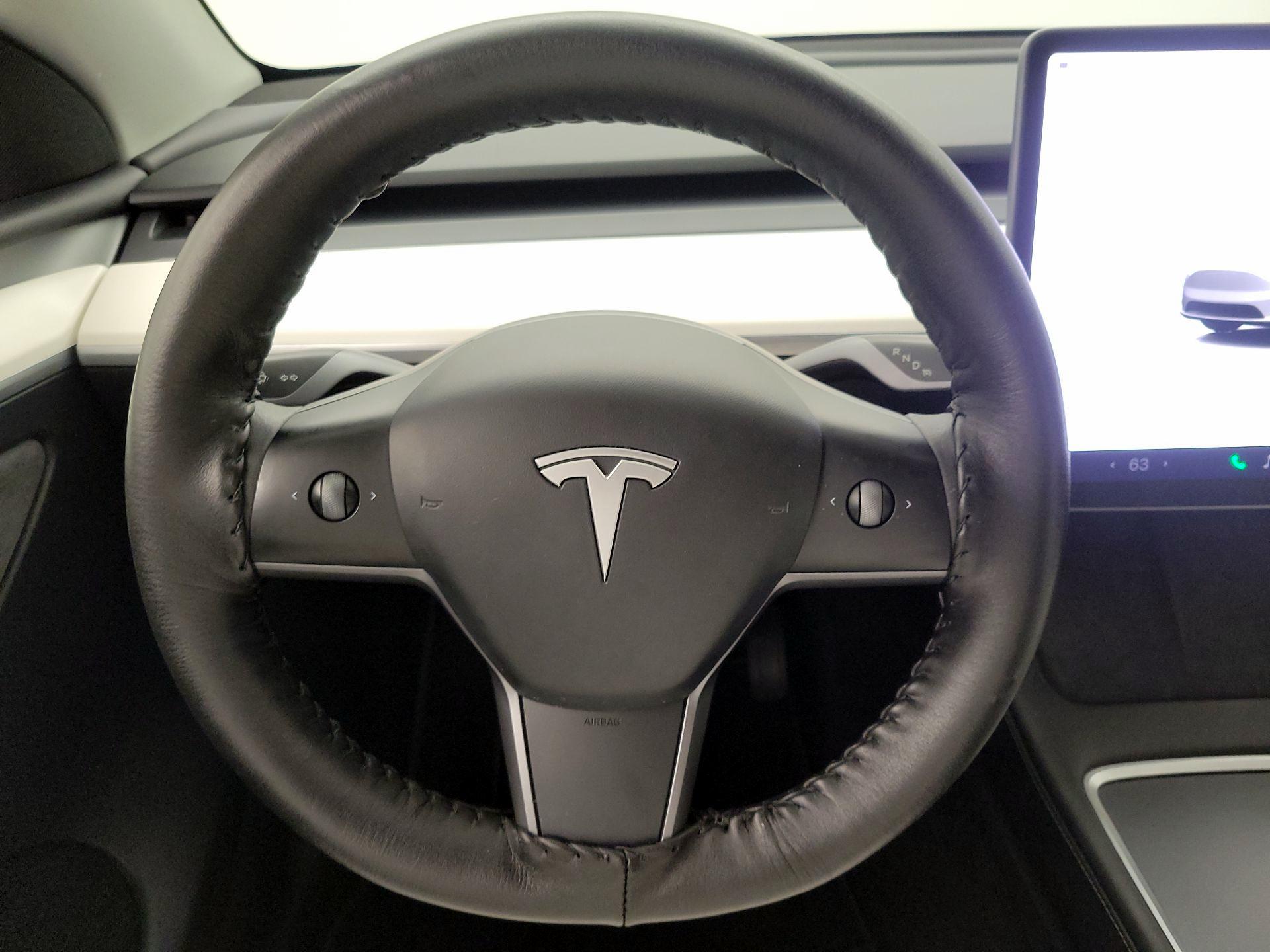 Thumbnail: 2023 Tesla Model Y - 10