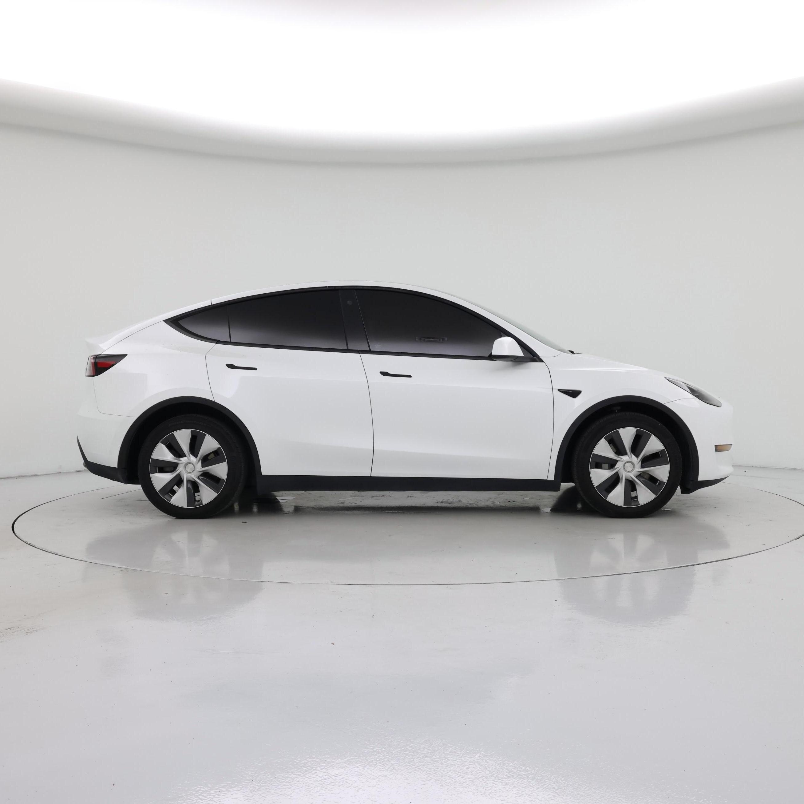 Thumbnail: 2023 Tesla Model Y - 7