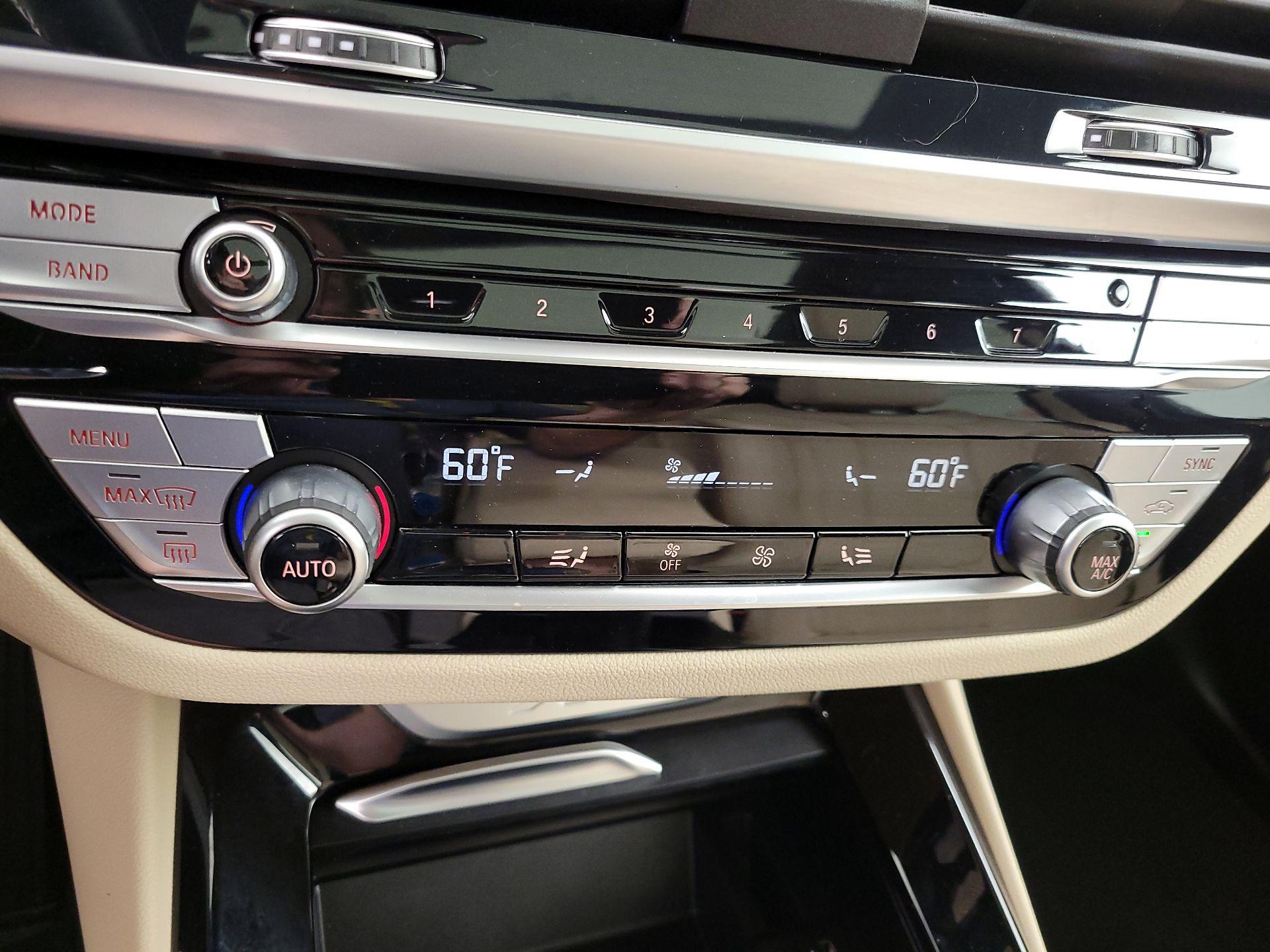 Thumbnail: 2021 BMW X3 - 17