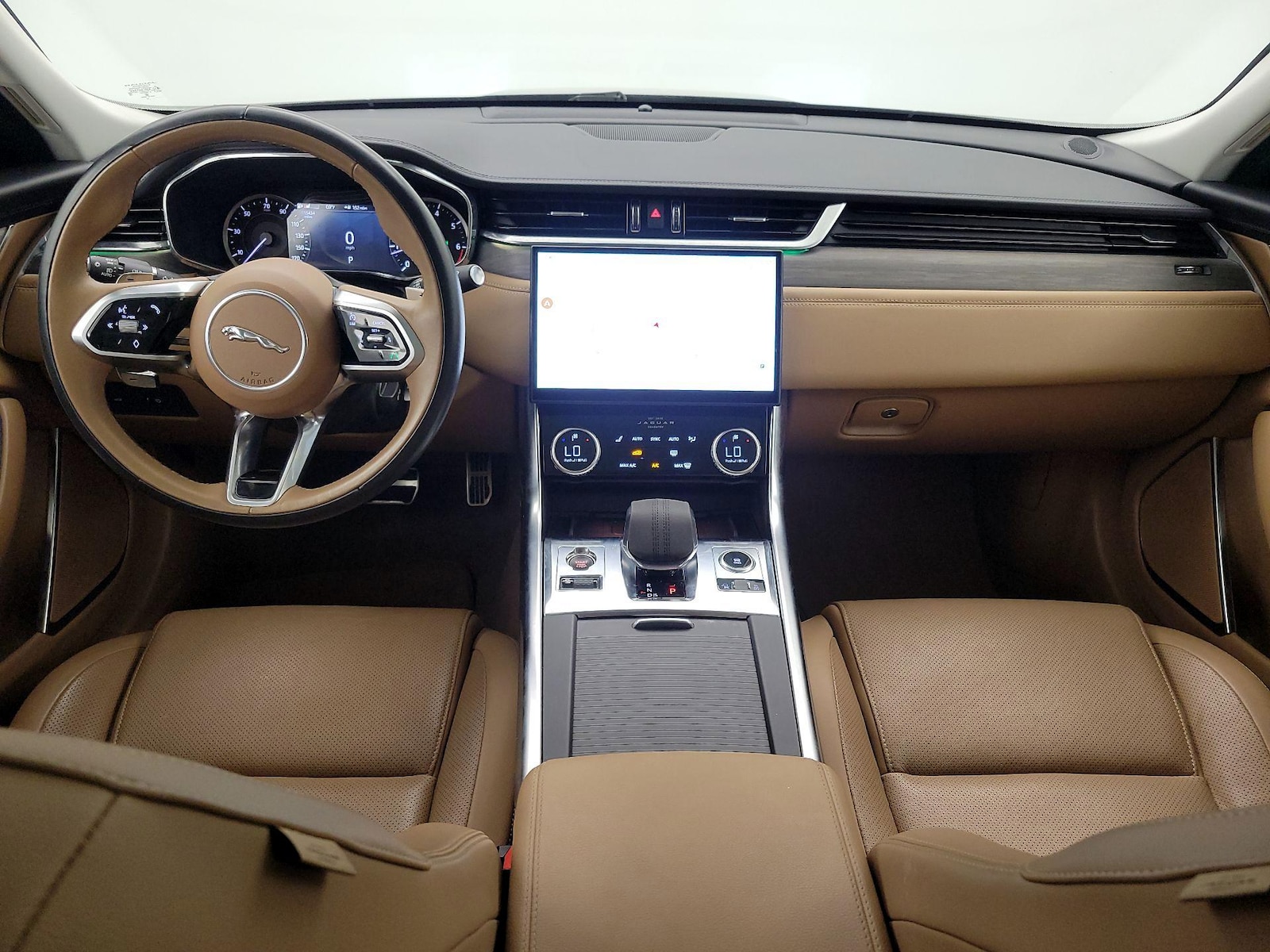 2023 Jaguar XF SE - Photo 10