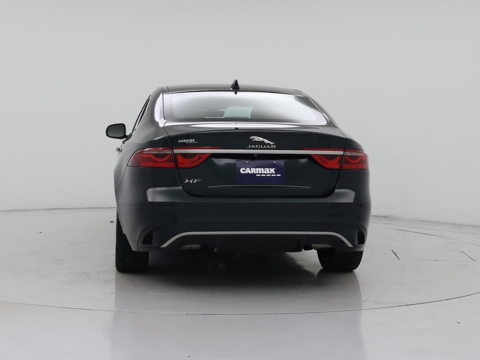 2023 Jaguar XF SE - Photo 7