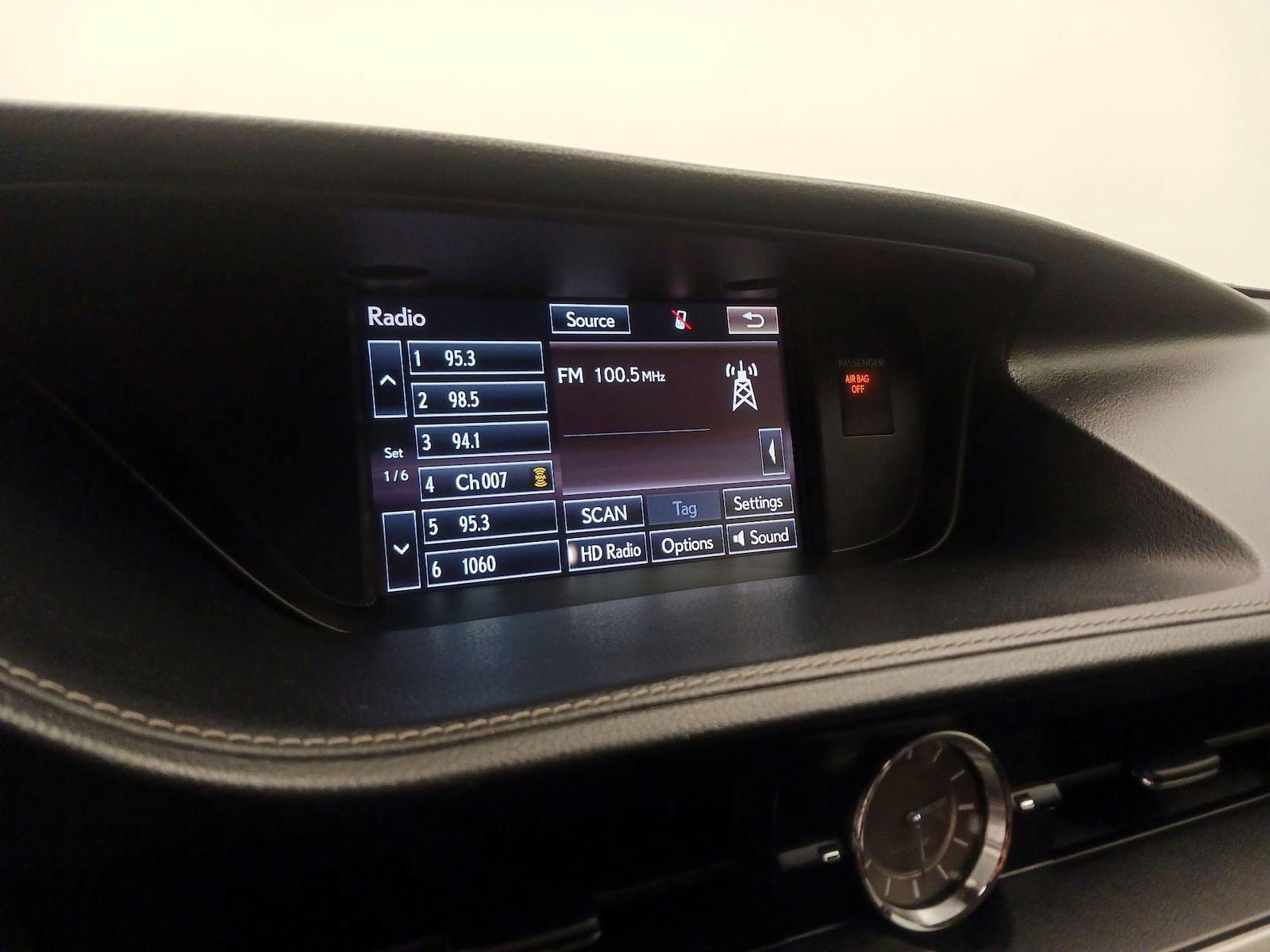 2016 Lexus ES 350 - Photo 17