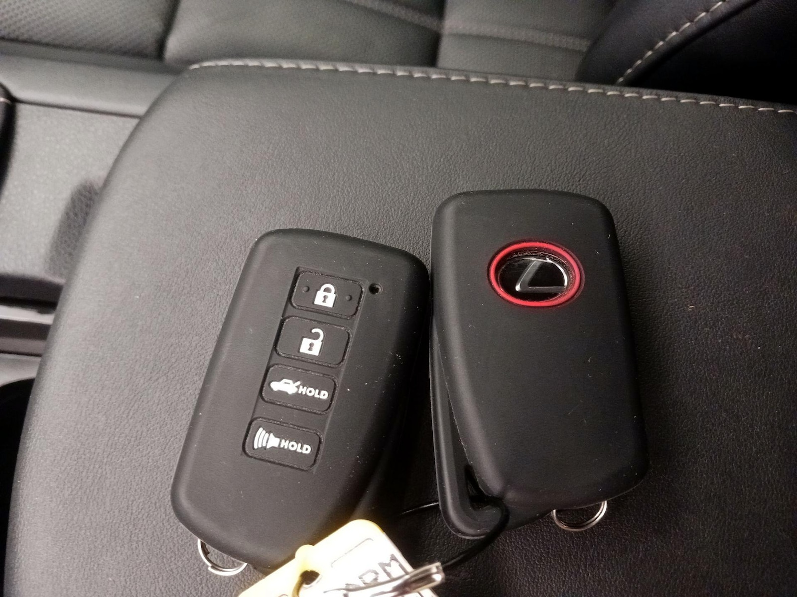2016 Lexus ES 350 - Photo 25