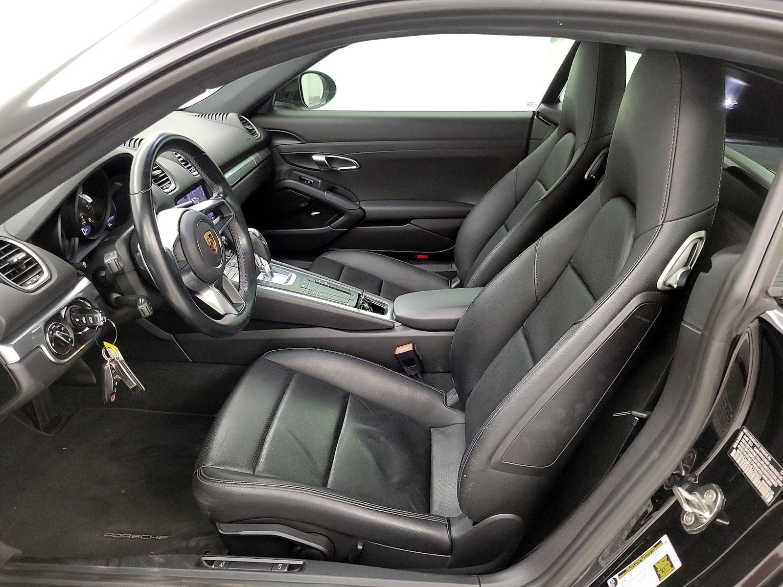Power Seat(s) & Leather Seats