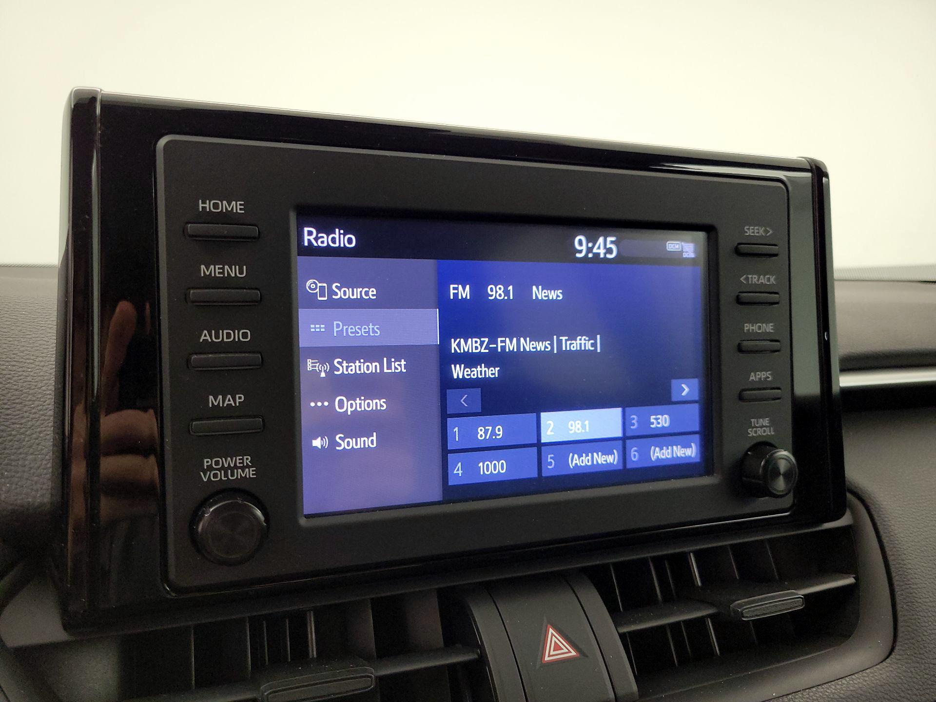 Thumbnail: 2019 Toyota RAV4 - 15