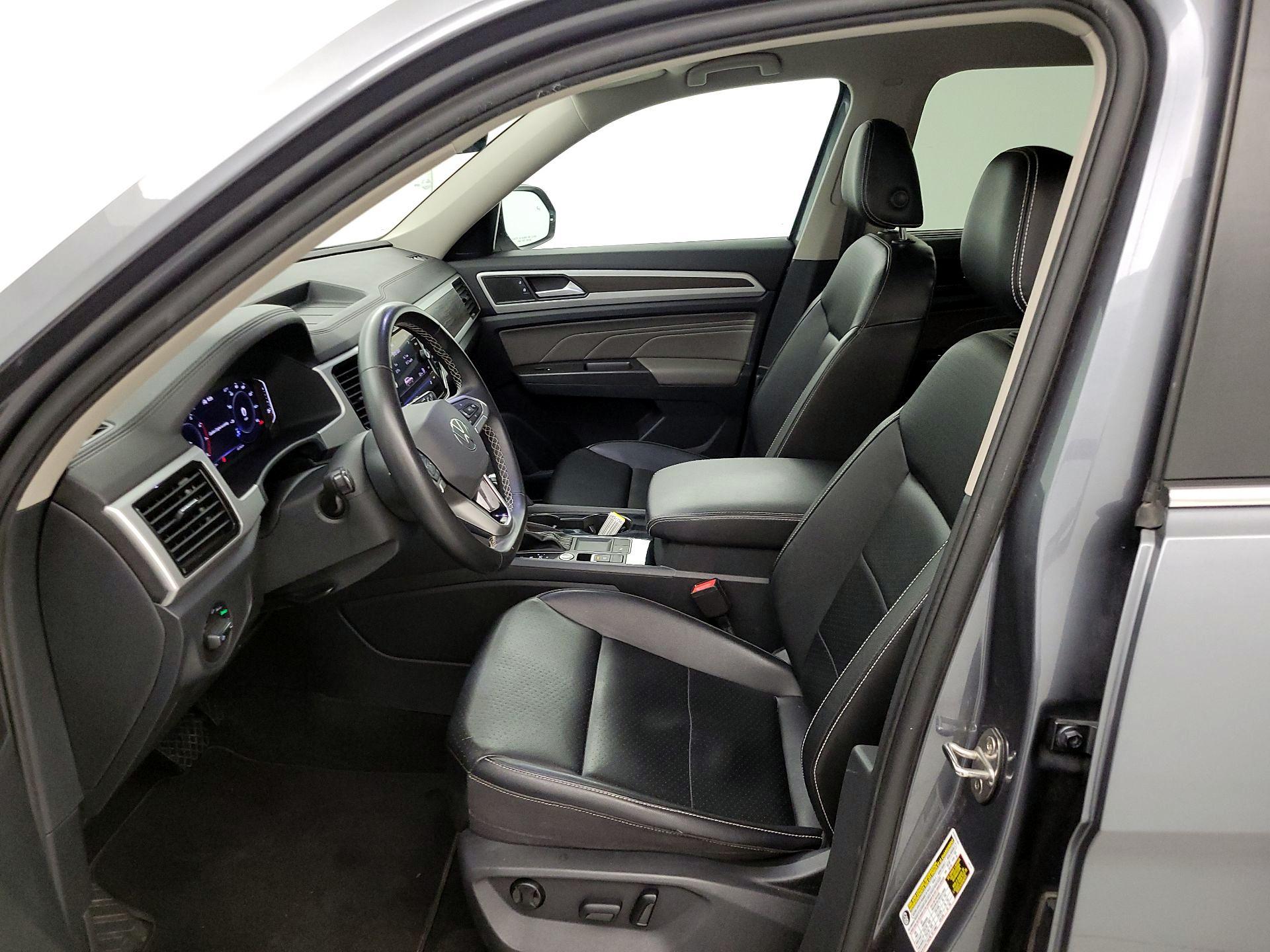 Thumbnail: 2022 Volkswagen Atlas - 11