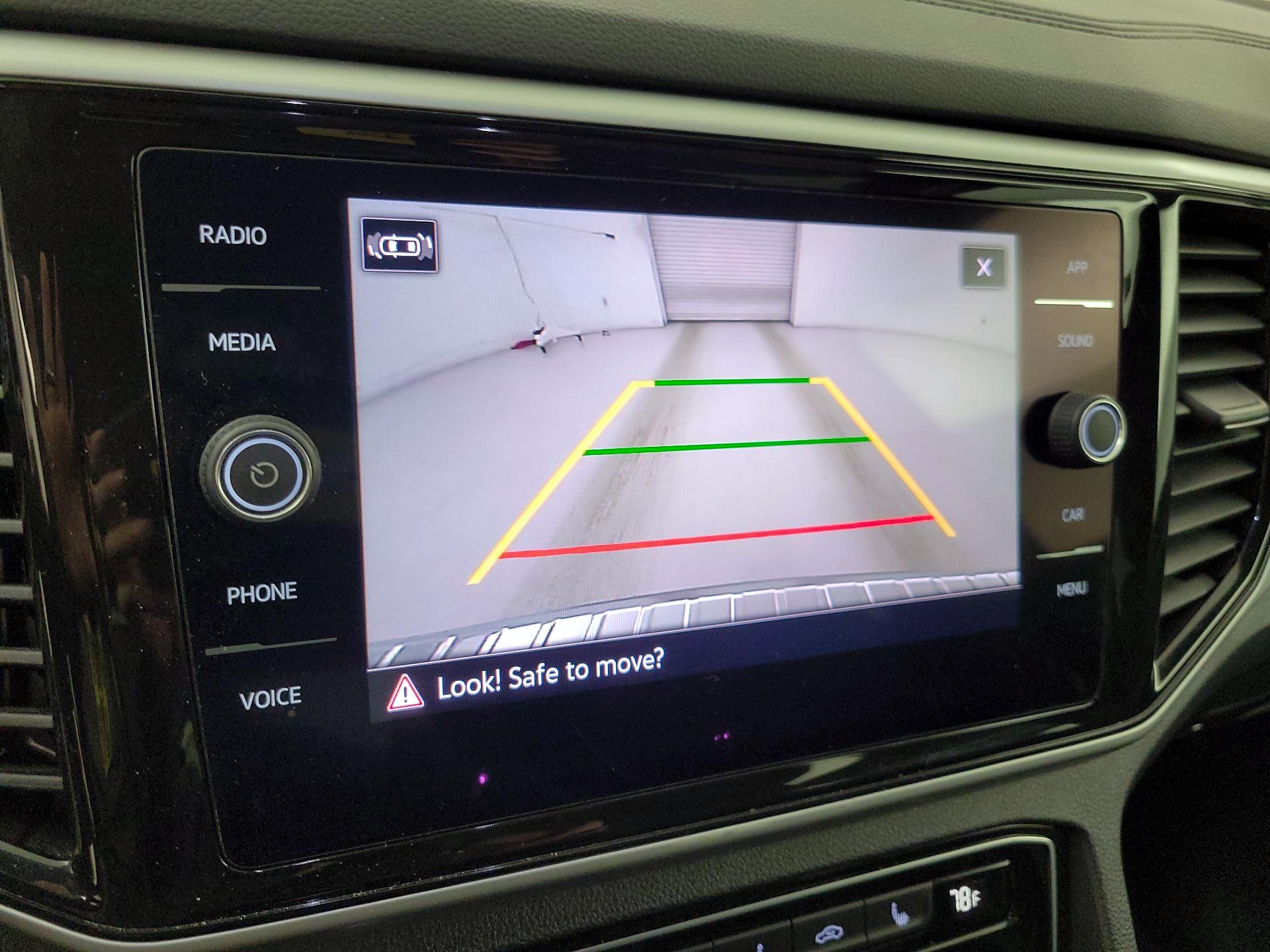 Thumbnail: 2022 Volkswagen Atlas - 14