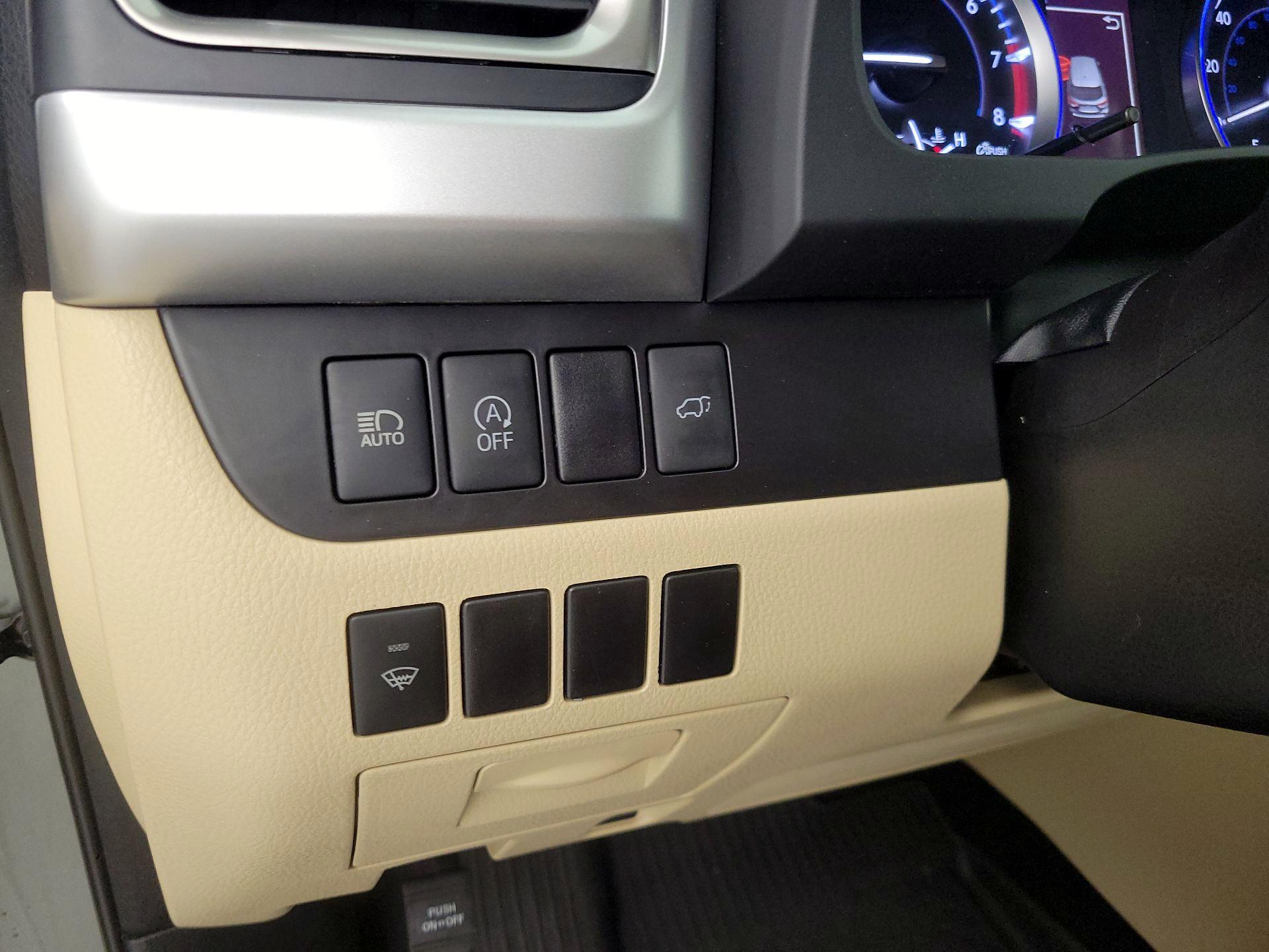 Thumbnail: 2018 Toyota Highlander - 13