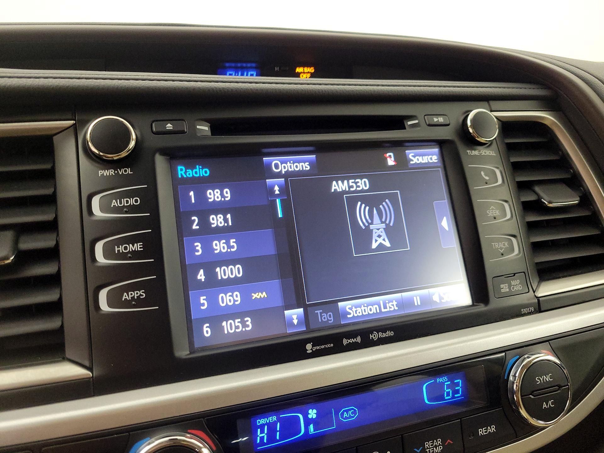 Thumbnail: 2018 Toyota Highlander - 15