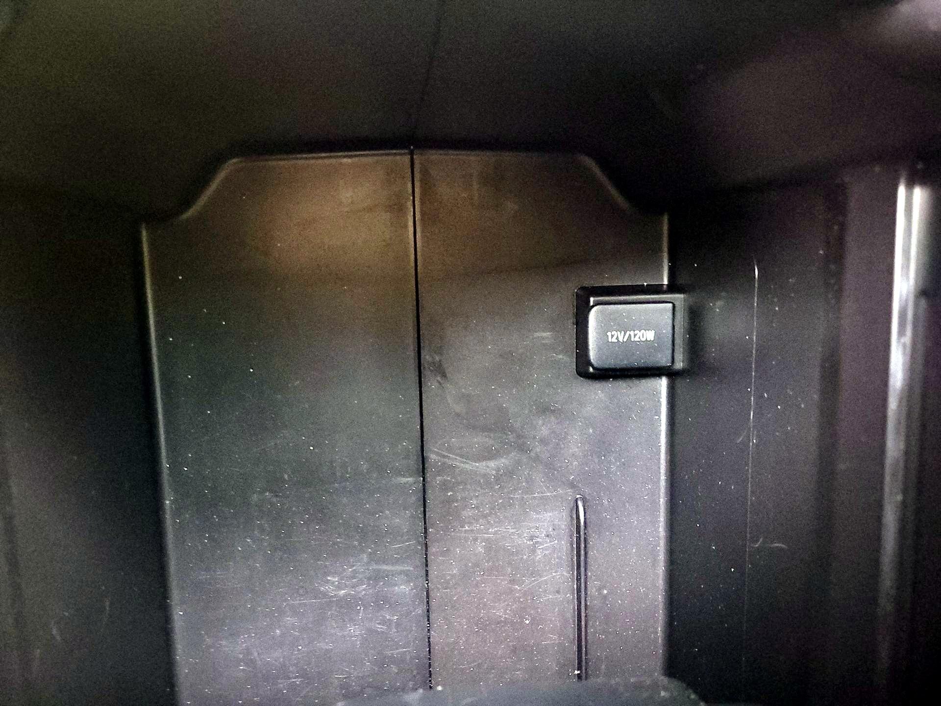 Thumbnail: 2018 Toyota Highlander - 18