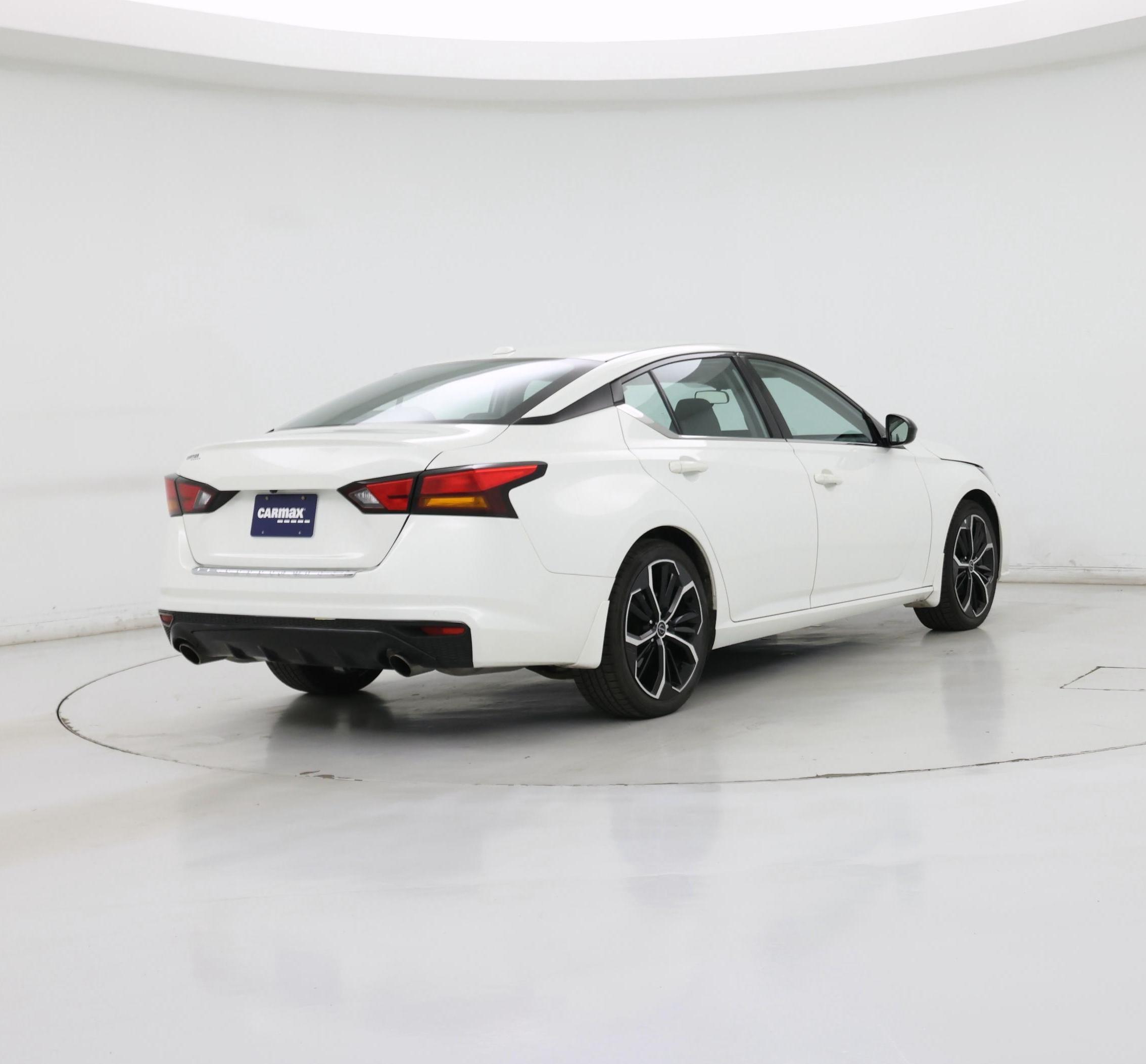 Thumbnail: 2023 Nissan Altima - 8
