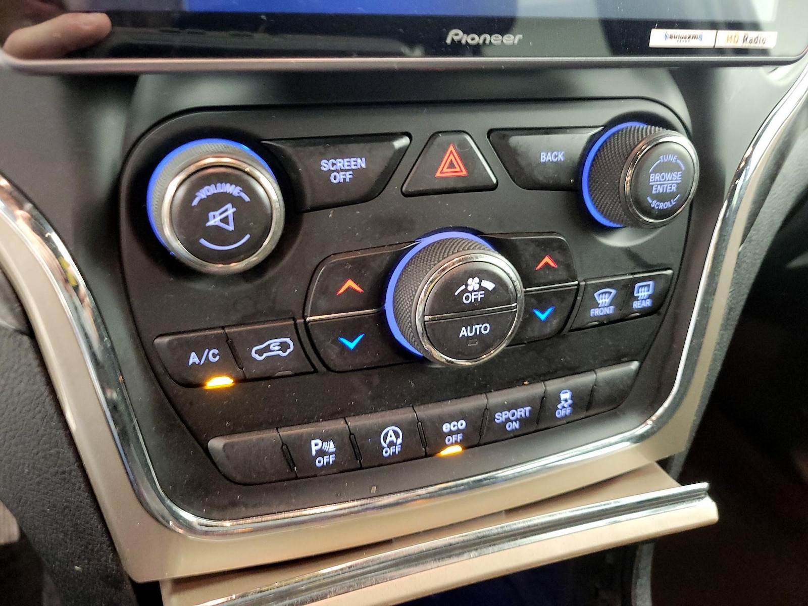2017 Jeep Grand Cherokee Laredo E - Photo 17