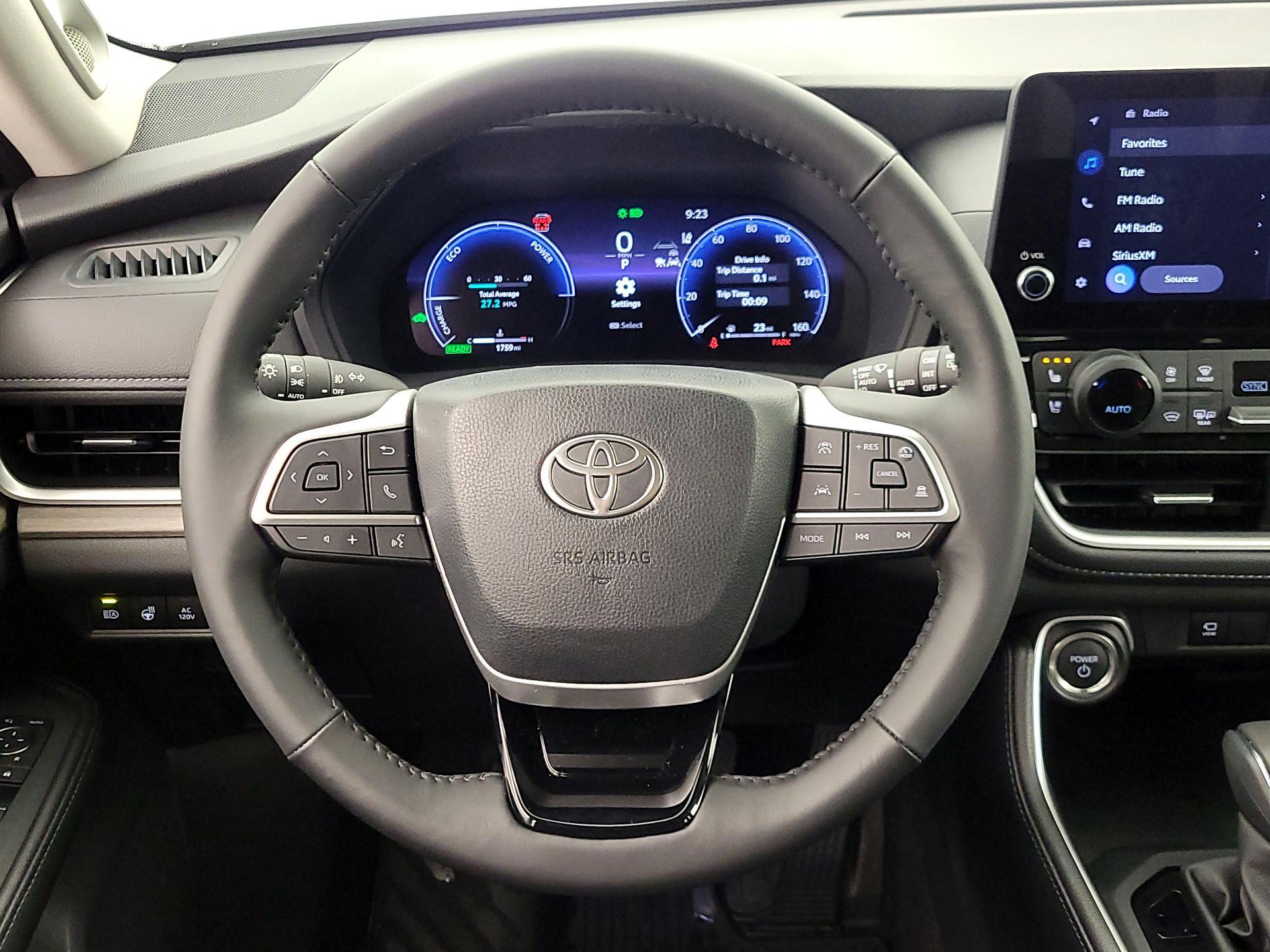 Thumbnail: 2026 Toyota Highlander - 10