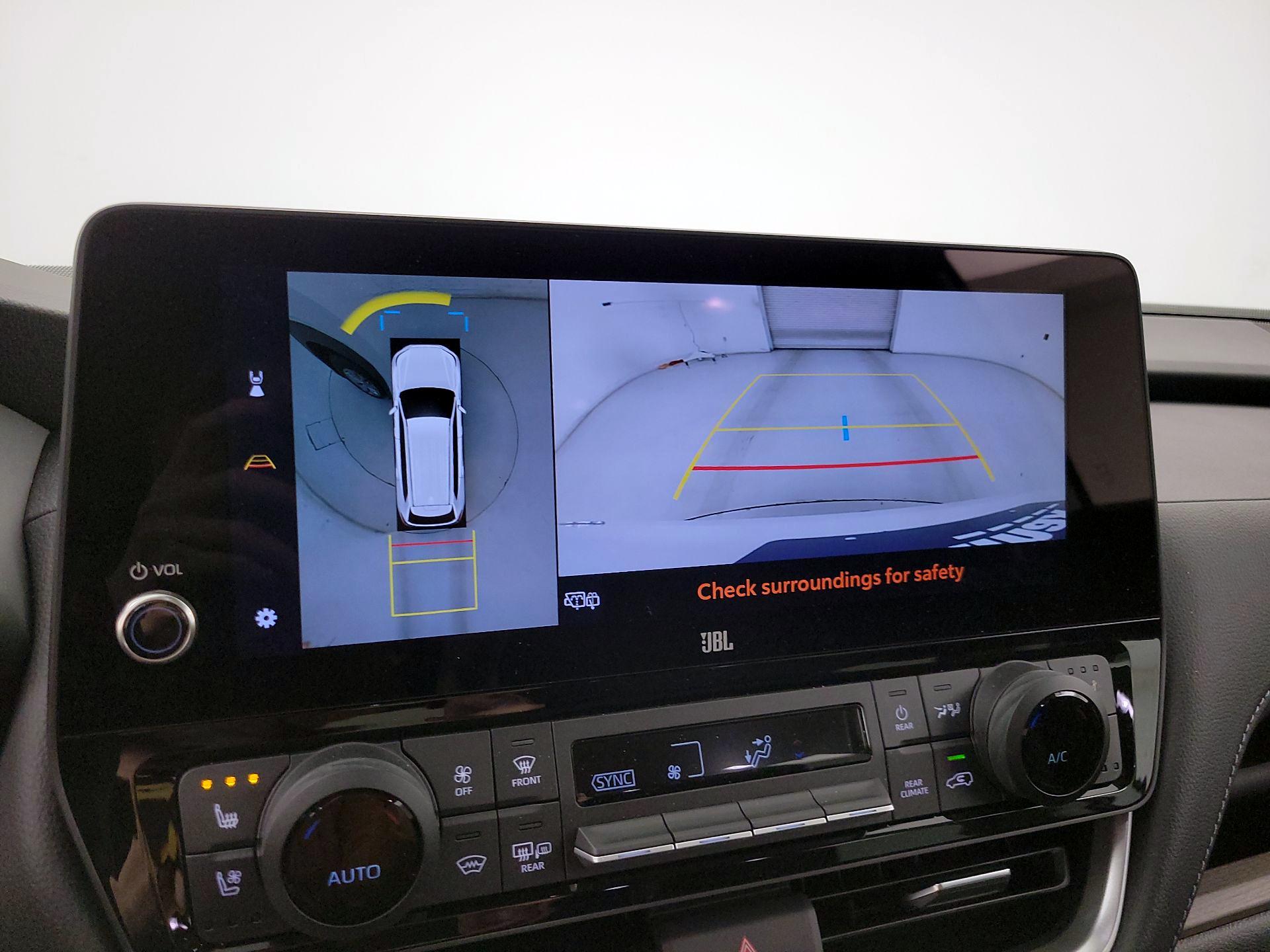 Thumbnail: 2026 Toyota Highlander - 14