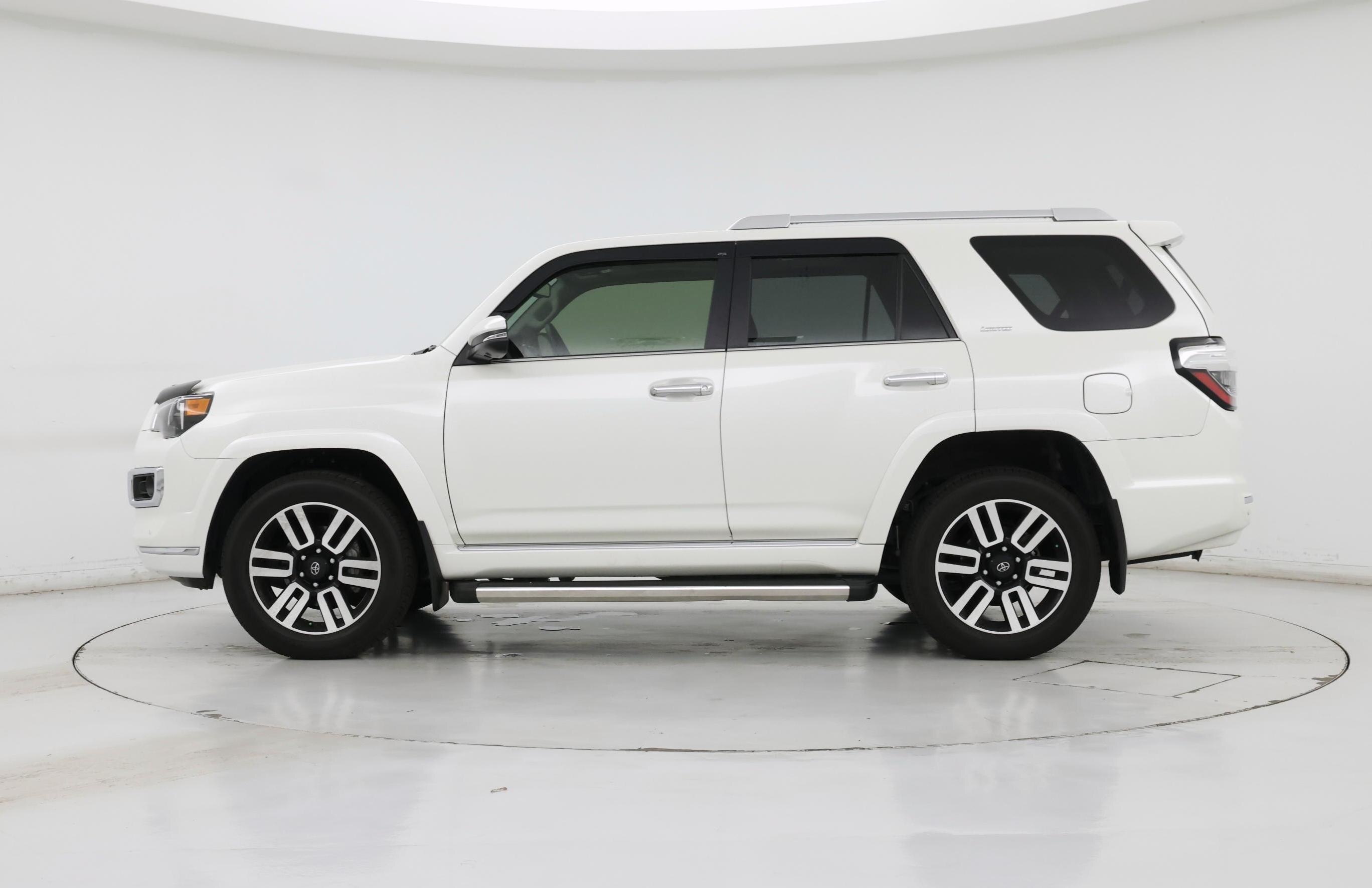 Thumbnail: 2023 Toyota 4Runner - 3