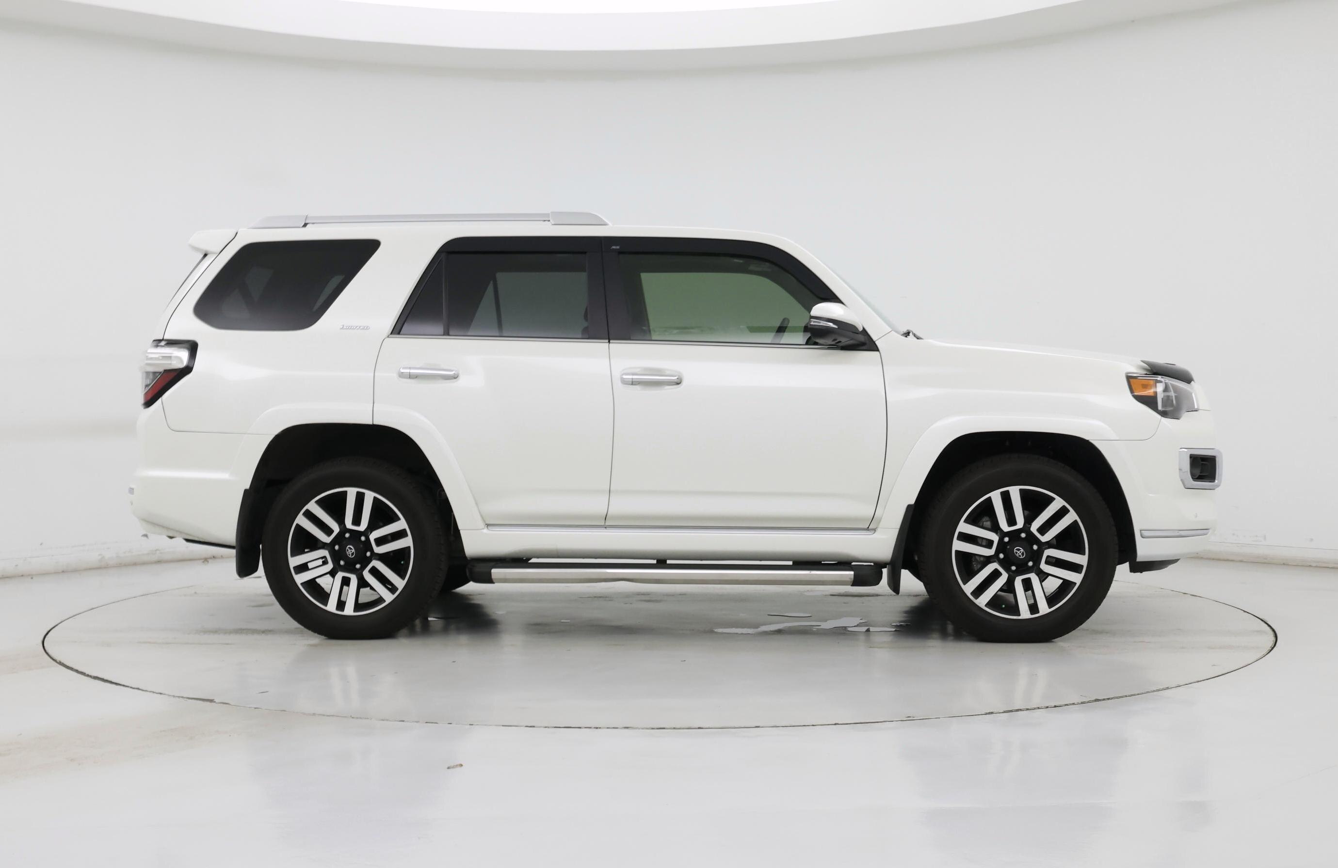 Thumbnail: 2023 Toyota 4Runner - 7