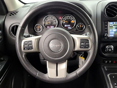 Steering Wheel & Instrument Cluster (On)