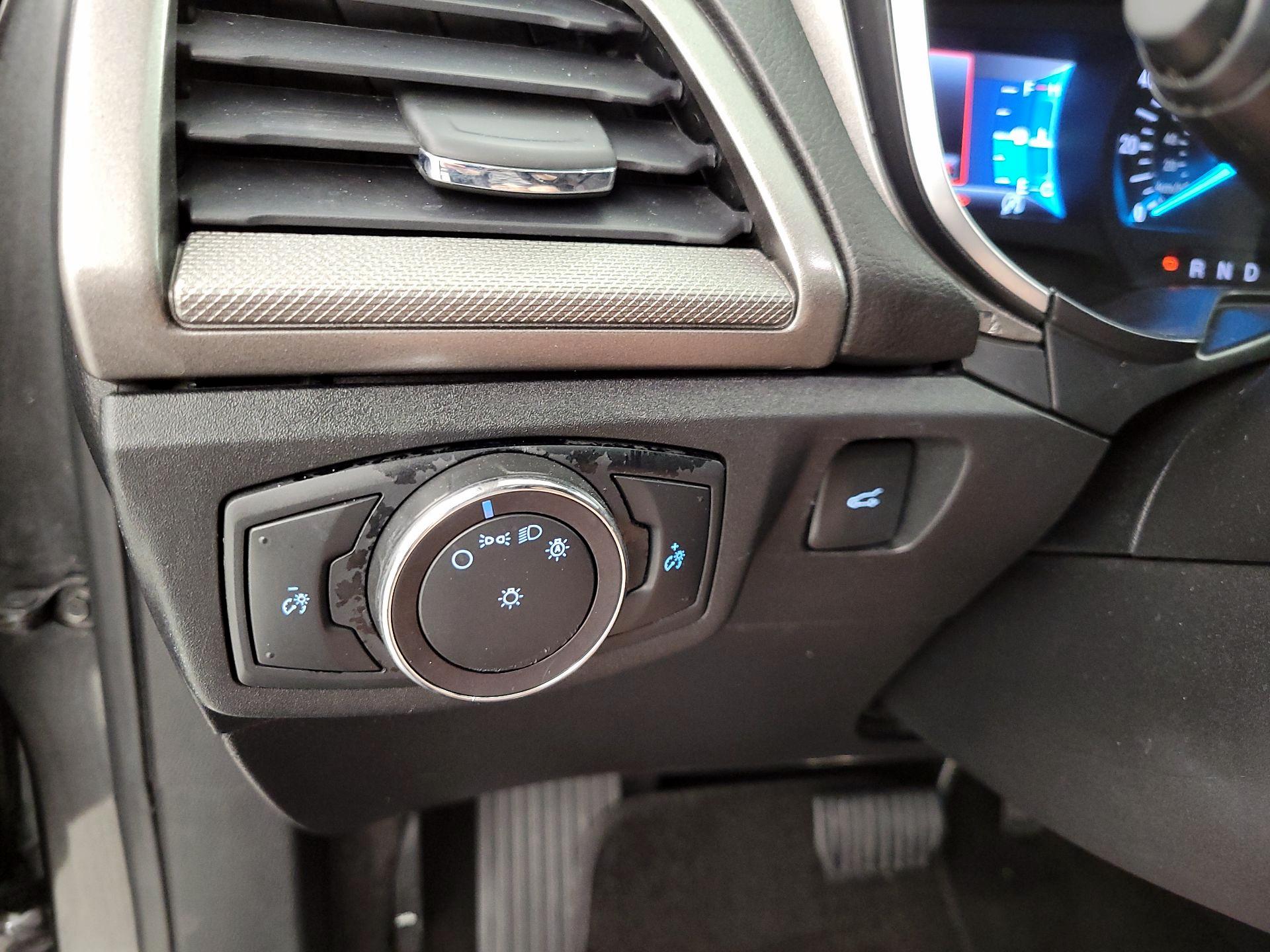Thumbnail: 2019 Ford Fusion - 13