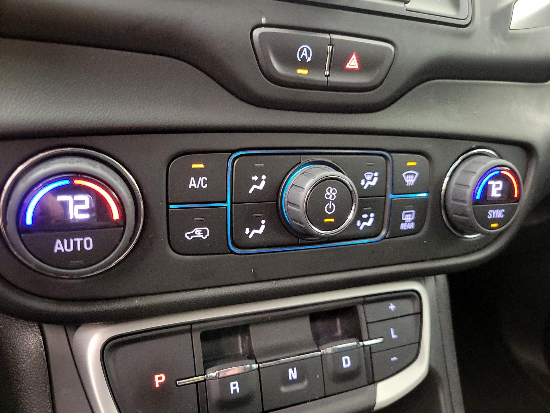 Thumbnail: 2022 GMC Terrain - 16