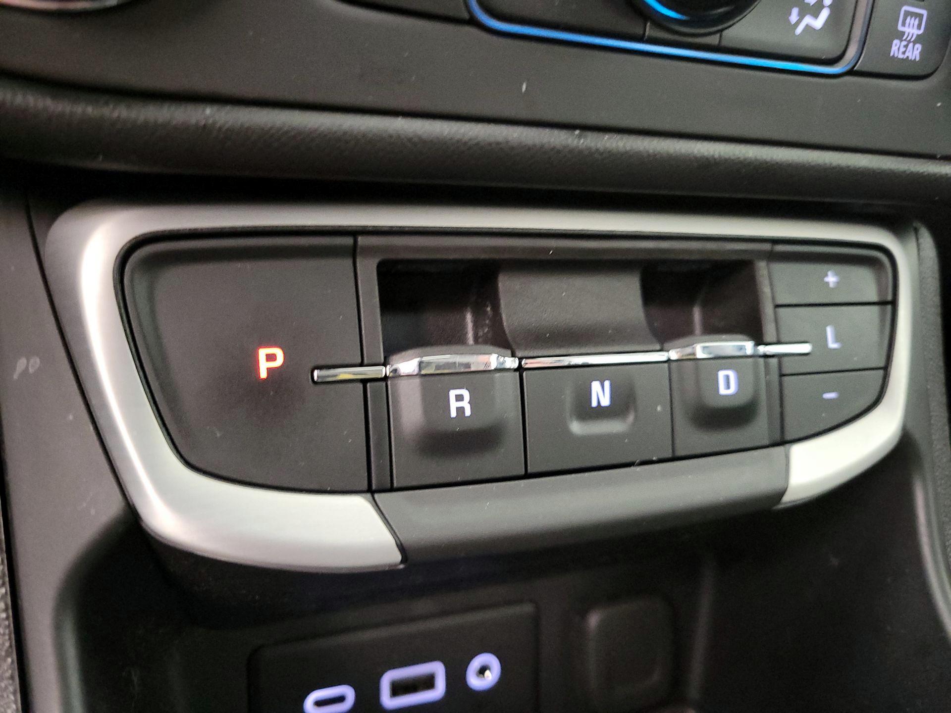 Thumbnail: 2022 GMC Terrain - 17