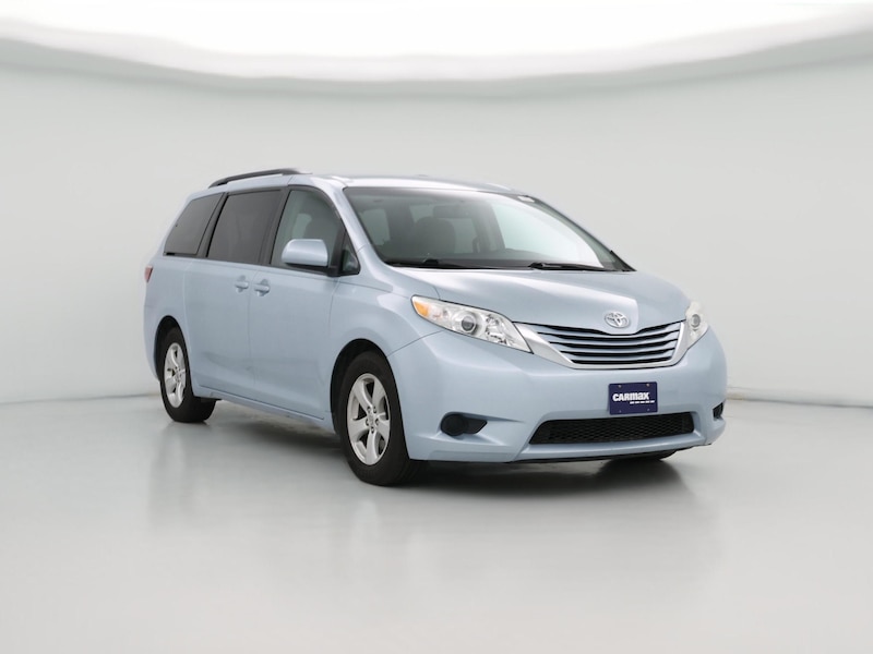 2017 Toyota Sienna LE -
                  Overland Park, KS