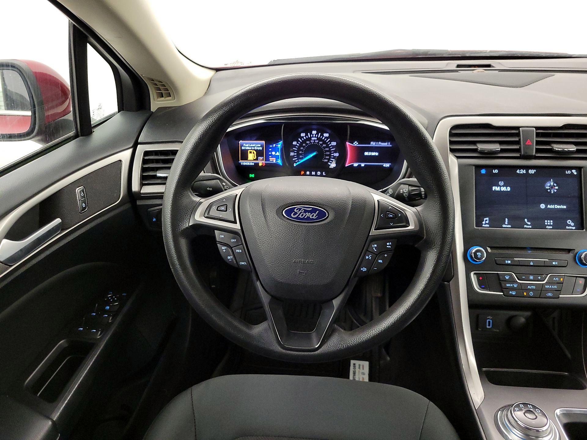 Thumbnail: 2017 Ford Fusion - 10