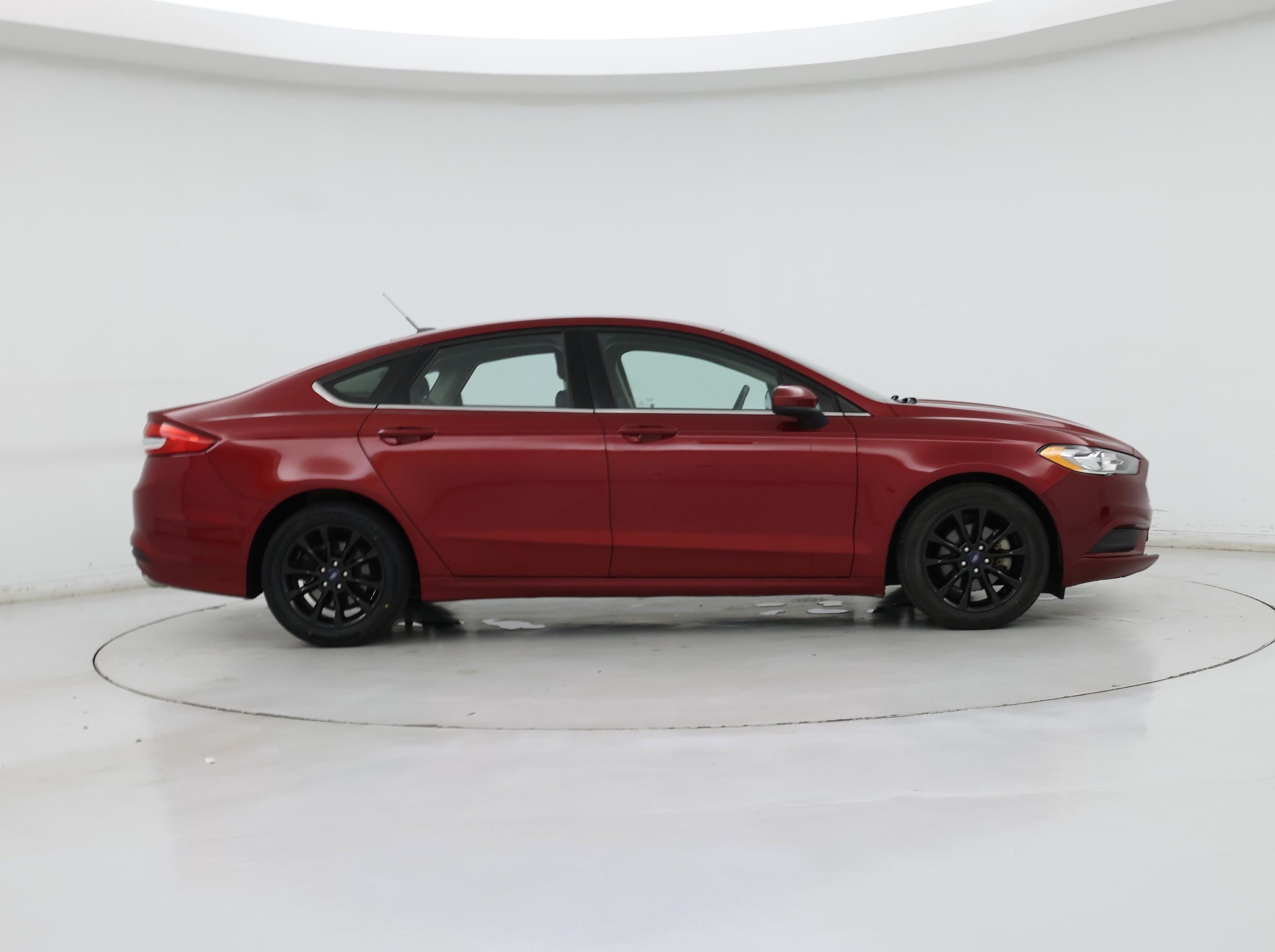 Thumbnail: 2017 Ford Fusion - 7