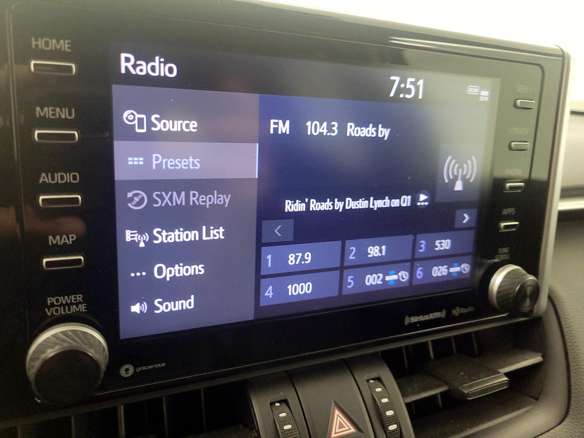 Thumbnail: 2020 Toyota RAV4 - 15