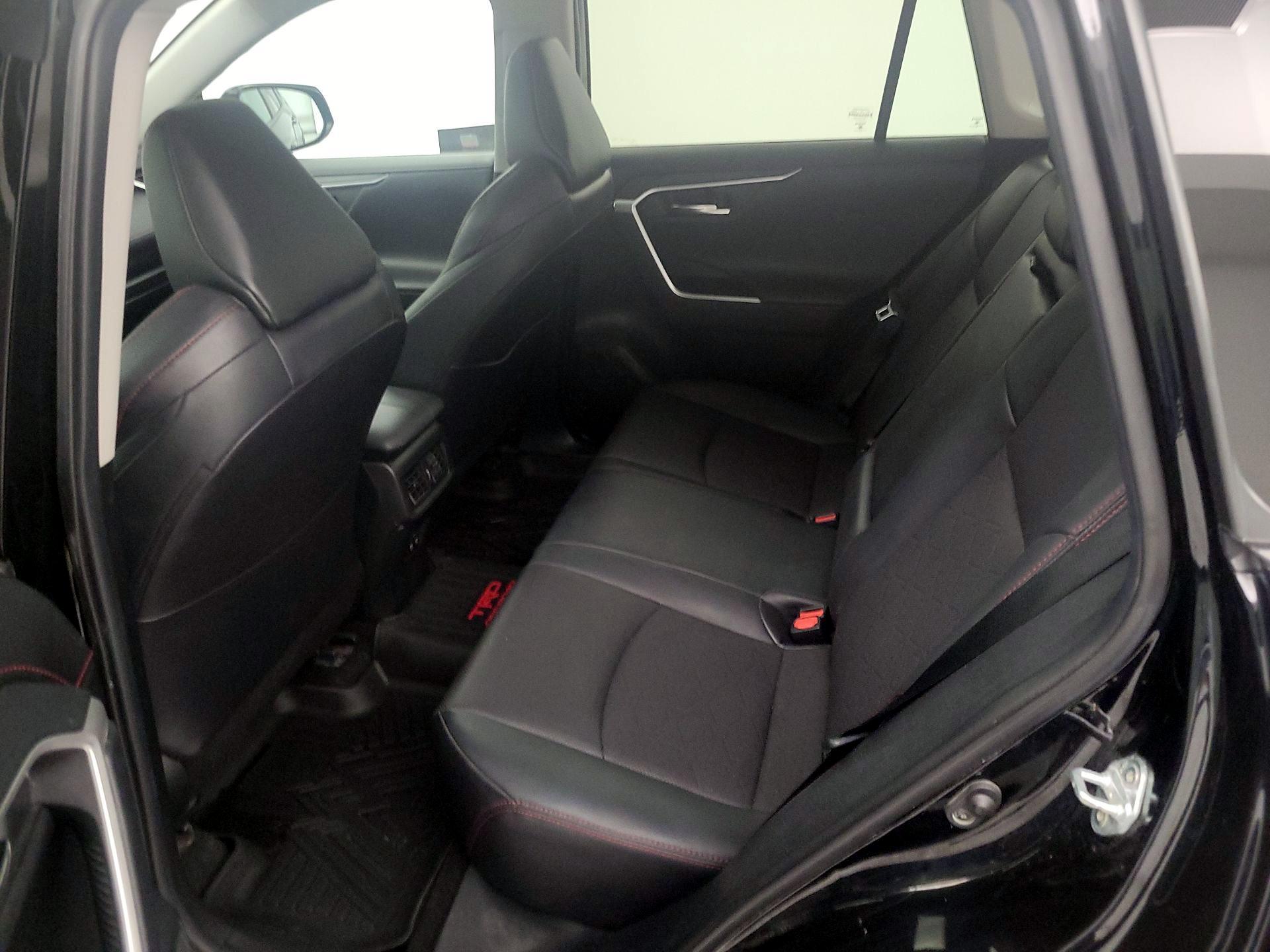 Thumbnail: 2020 Toyota RAV4 - 20