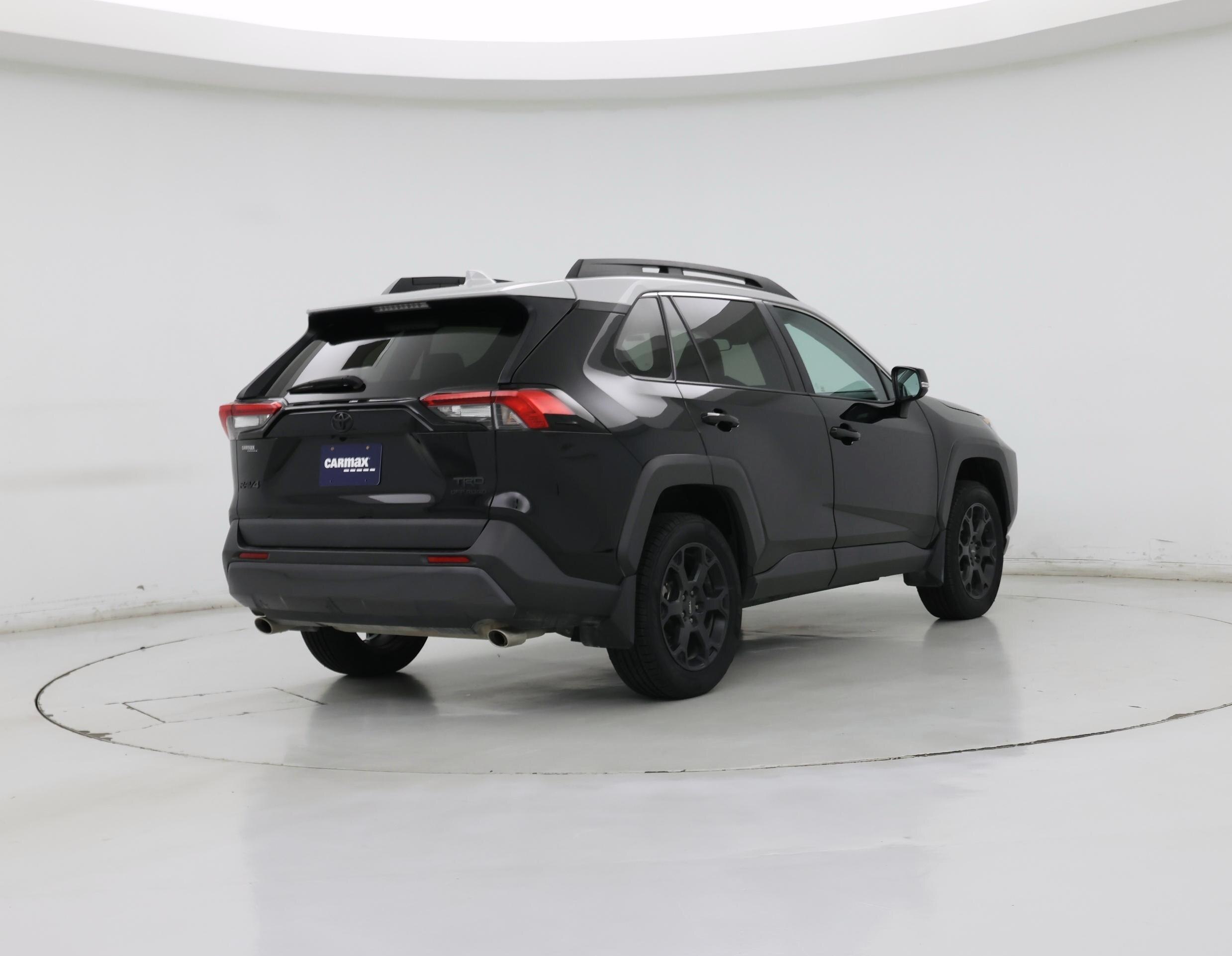 Thumbnail: 2020 Toyota RAV4 - 8