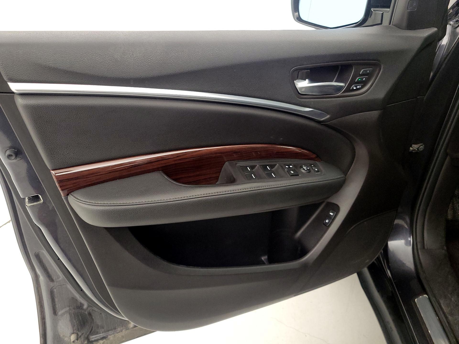 Thumbnail: 2016 Acura MDX - 12