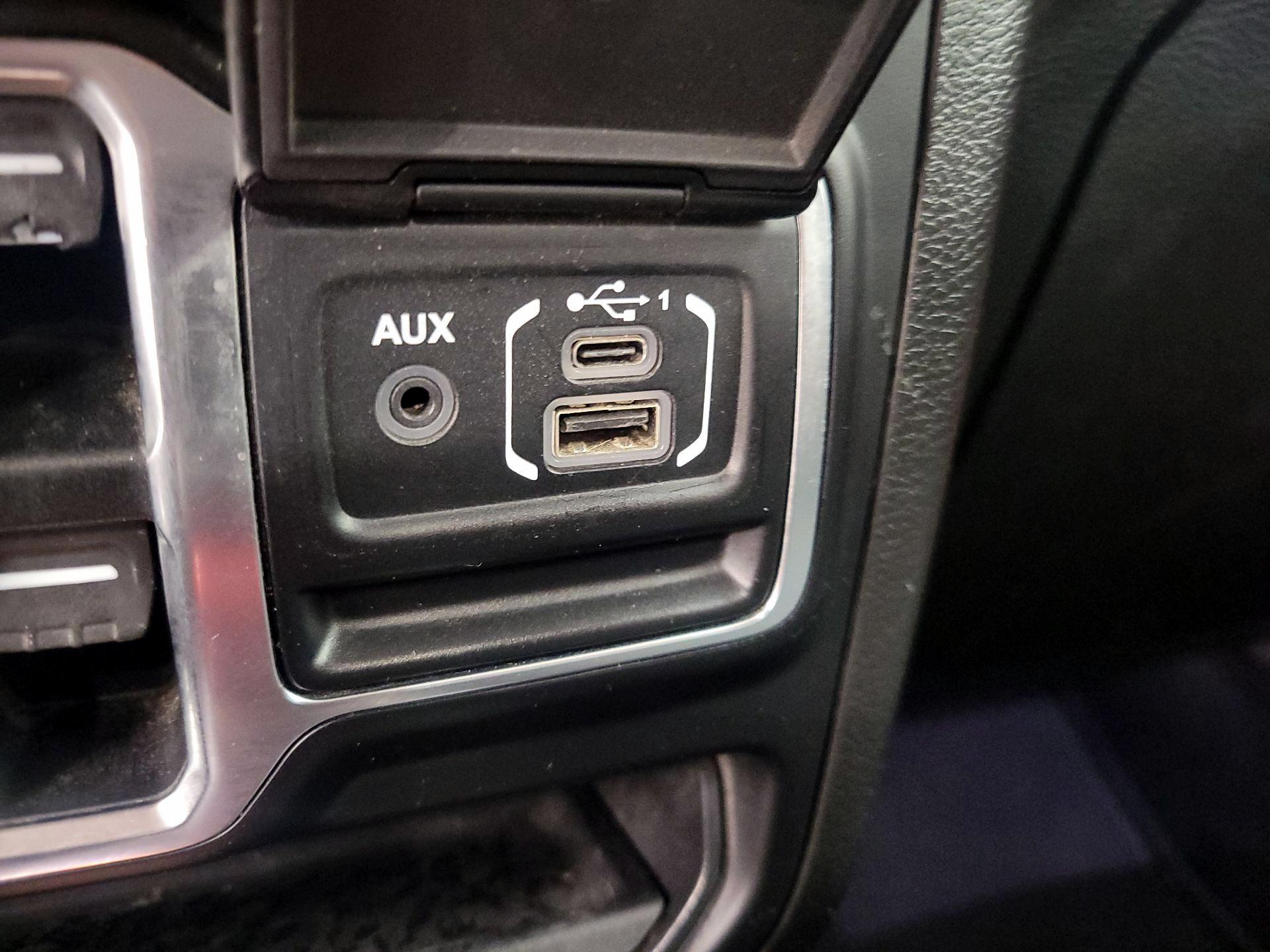 Thumbnail: 2020 Jeep Gladiator - 18
