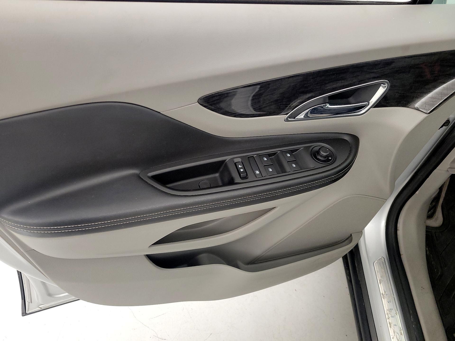 Thumbnail: 2015 Buick Encore - 12