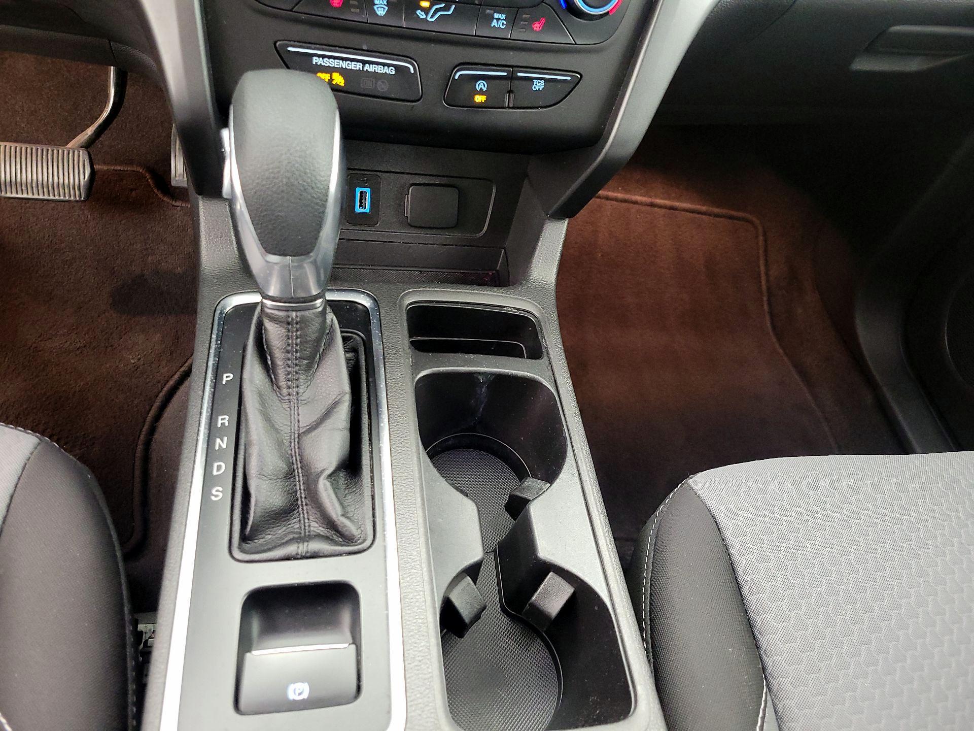 Thumbnail: 2019 Ford Escape - 17