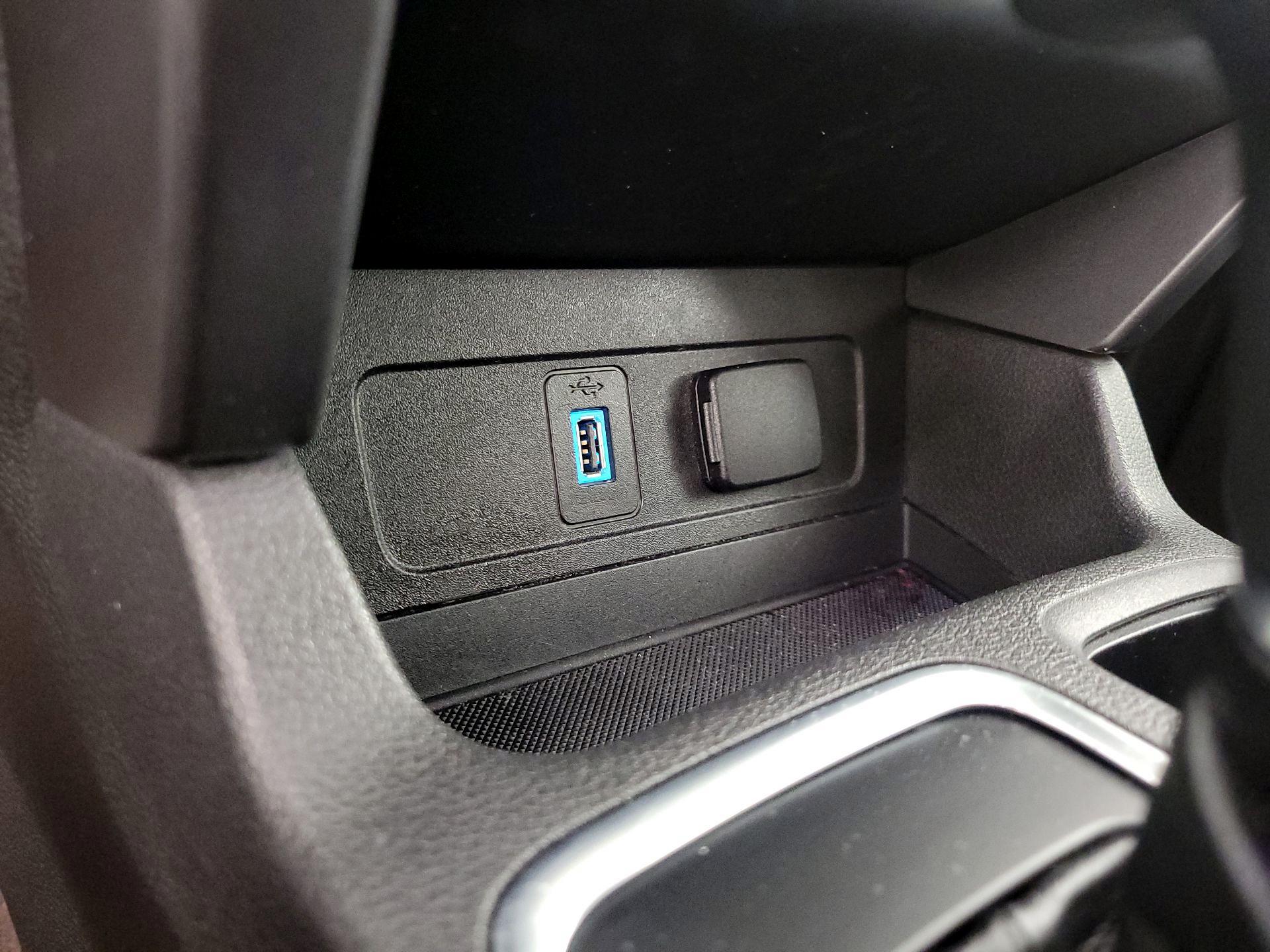 Thumbnail: 2019 Ford Escape - 18