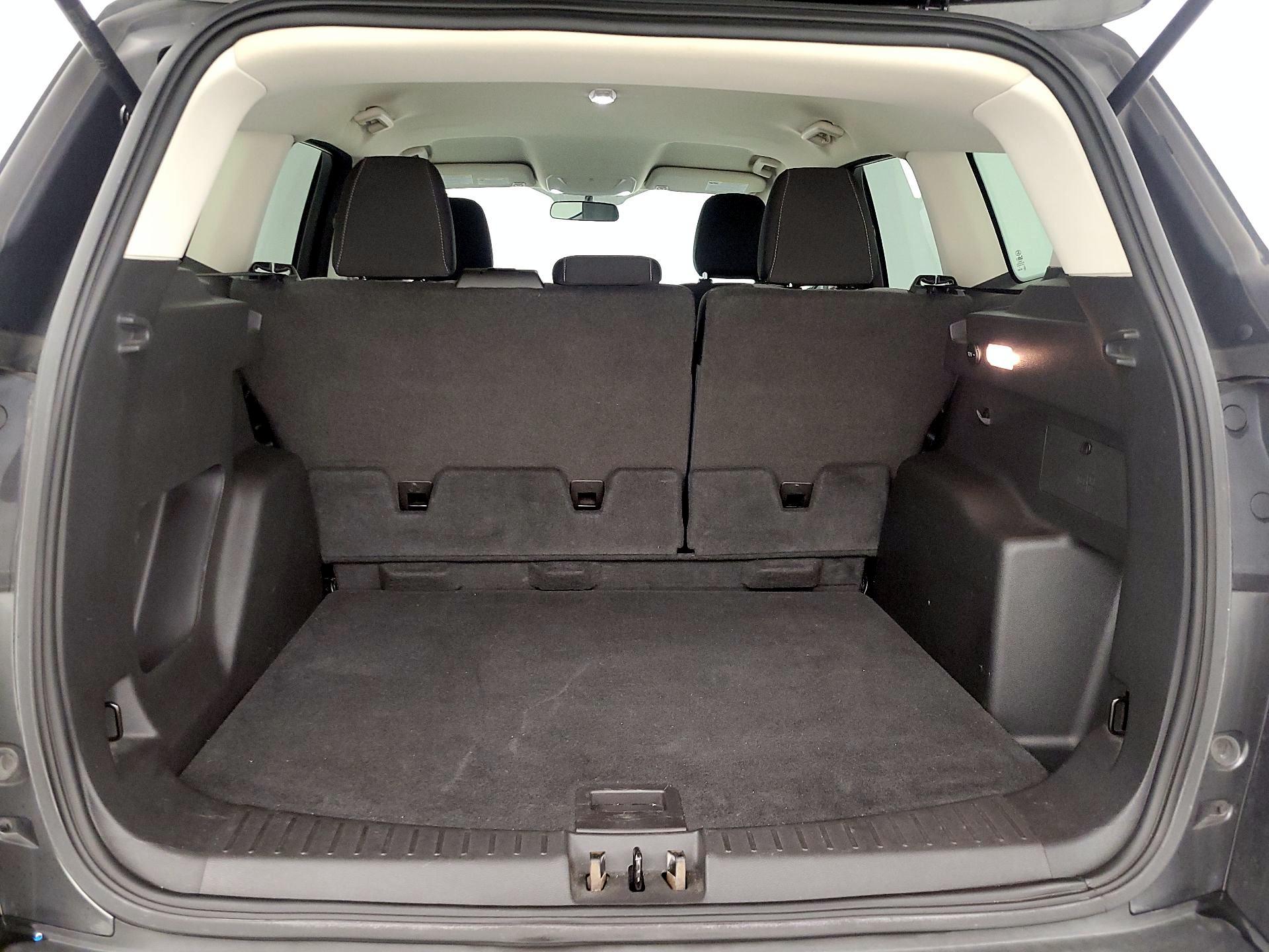 Thumbnail: 2019 Ford Escape - 20