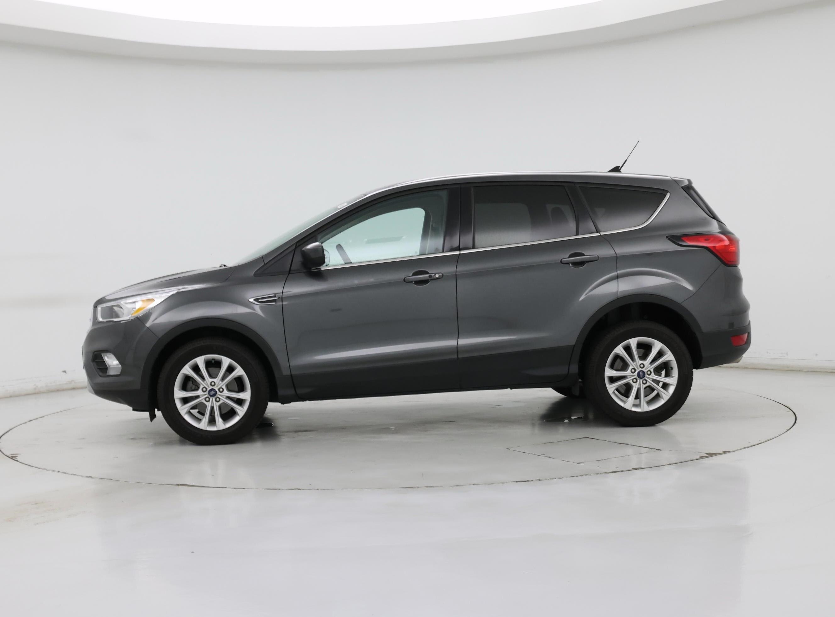 Thumbnail: 2019 Ford Escape - 3