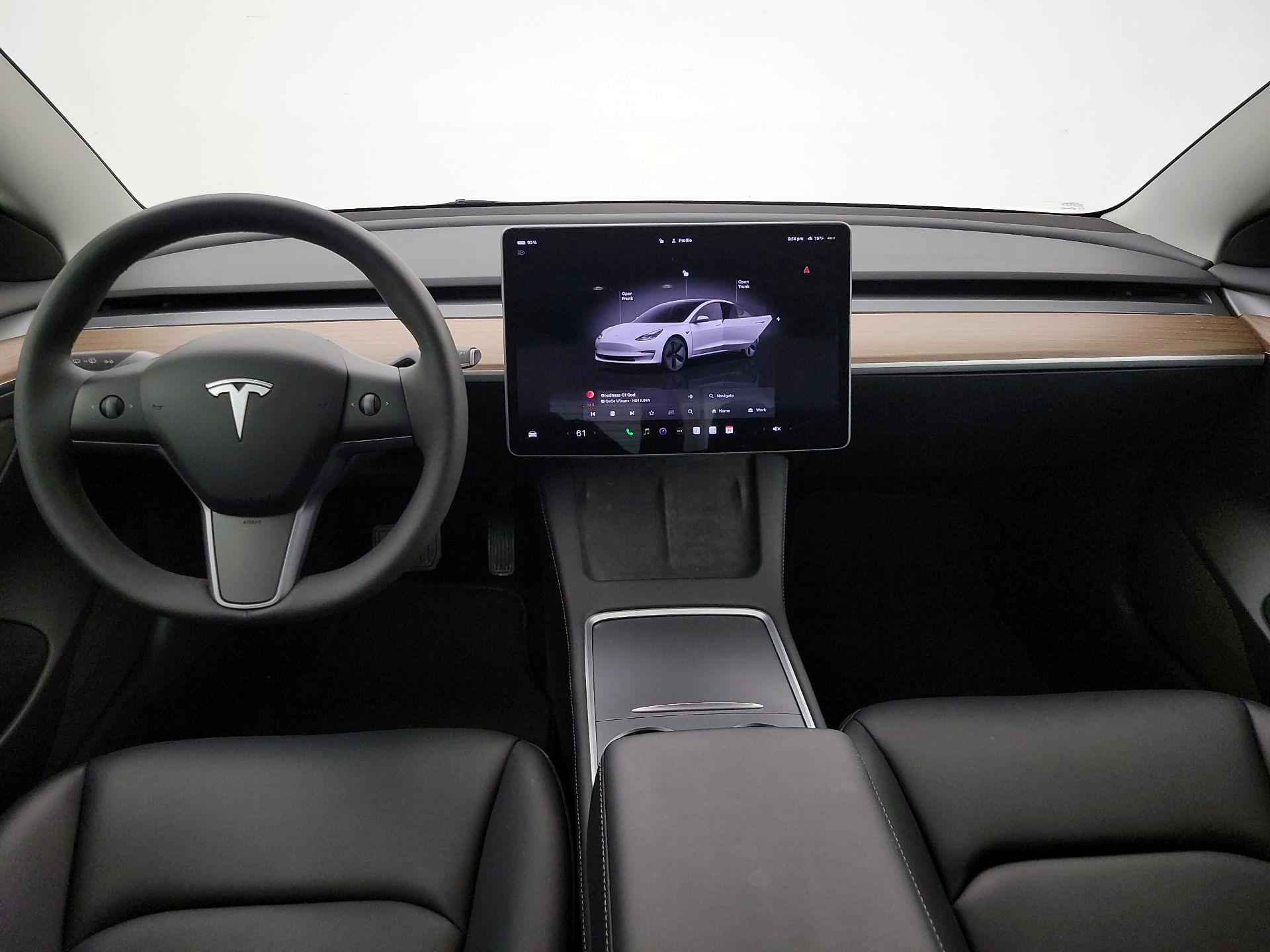 Thumbnail: 2023 Tesla Model 3 - 9