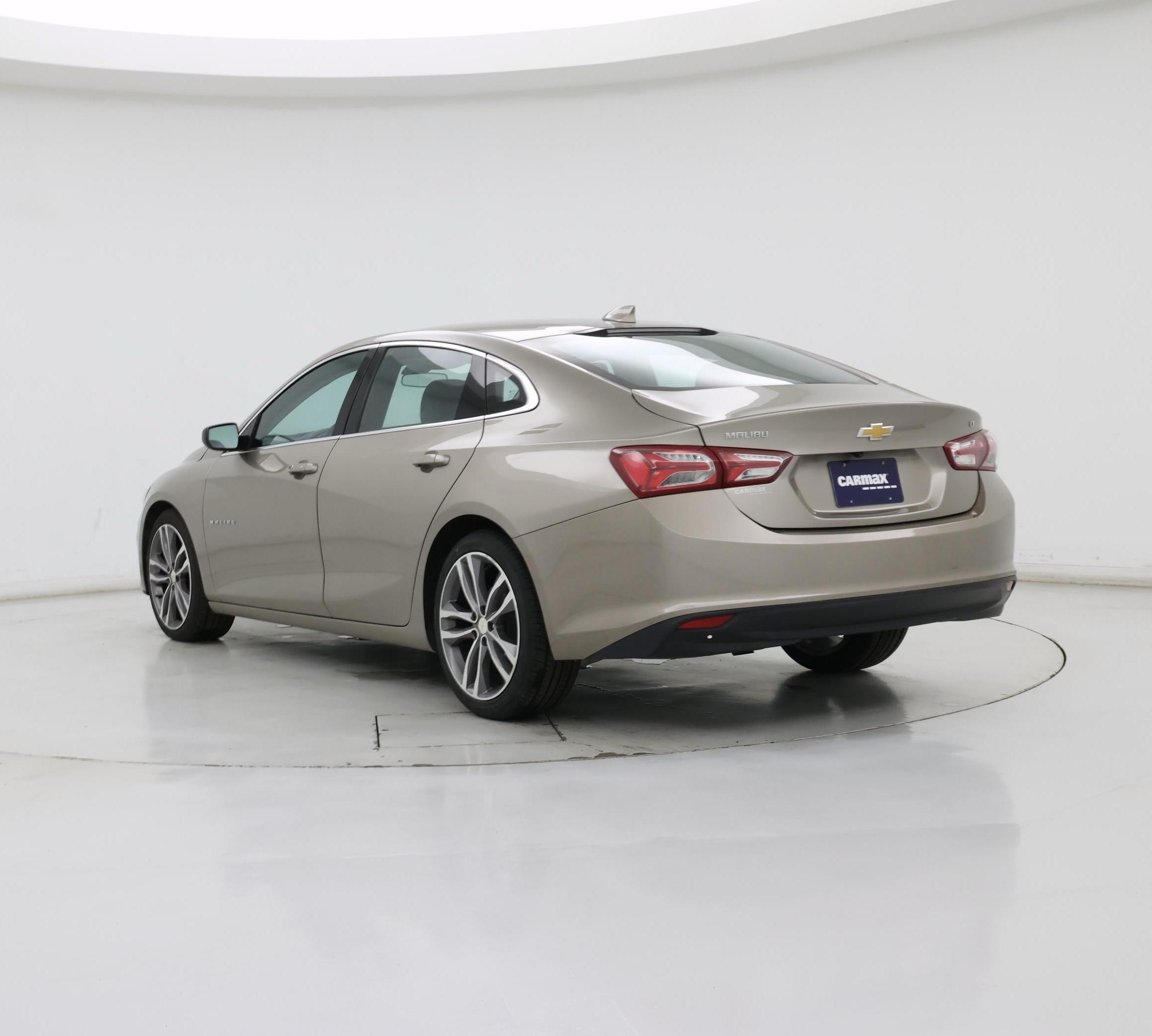 Thumbnail: 2022 Chevrolet Malibu - 2