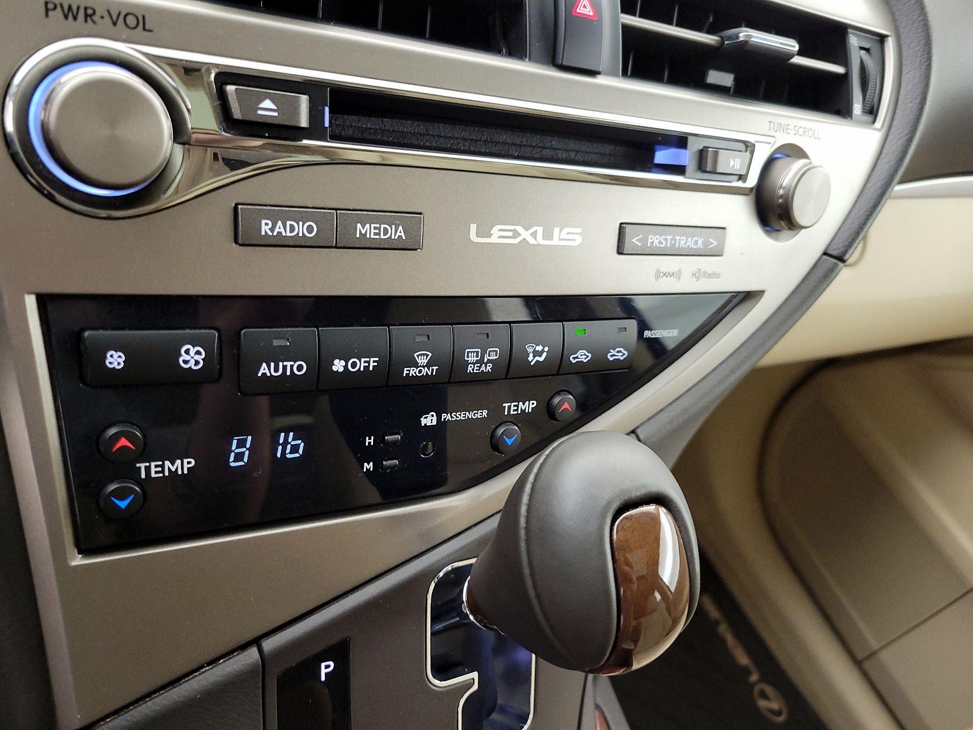 Thumbnail: 2015 Lexus RX - 16