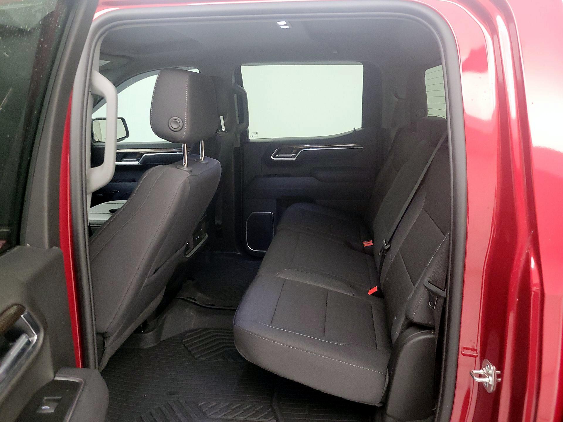 Thumbnail: 2025 Chevrolet Silverado 1500 - 19