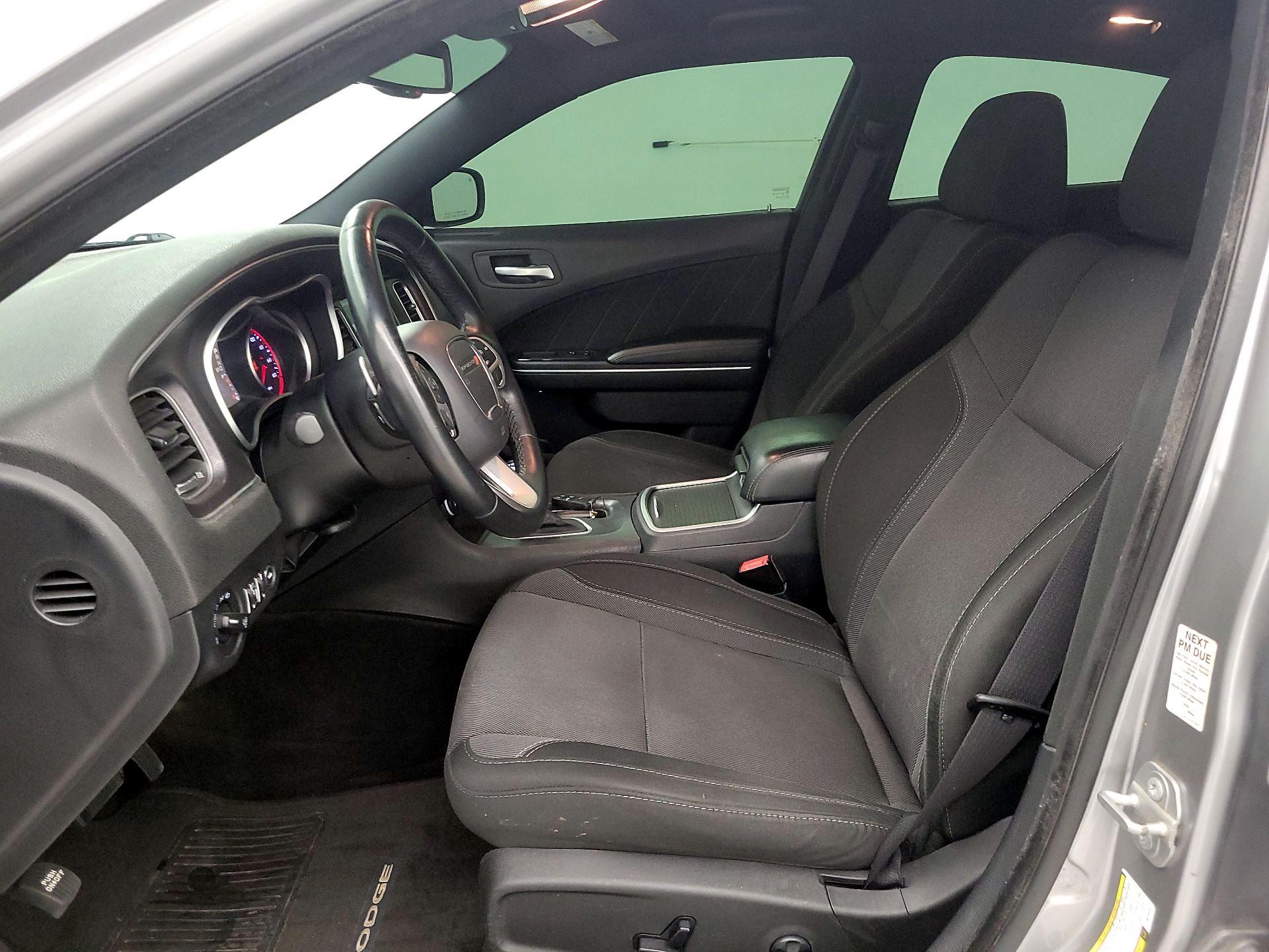 Thumbnail: 2016 Dodge Charger - 11